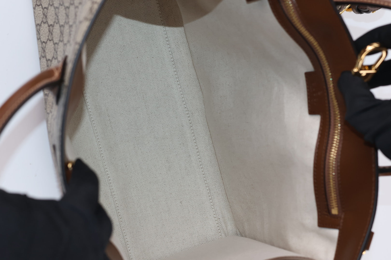 Gucci Tote GG Supreme Small