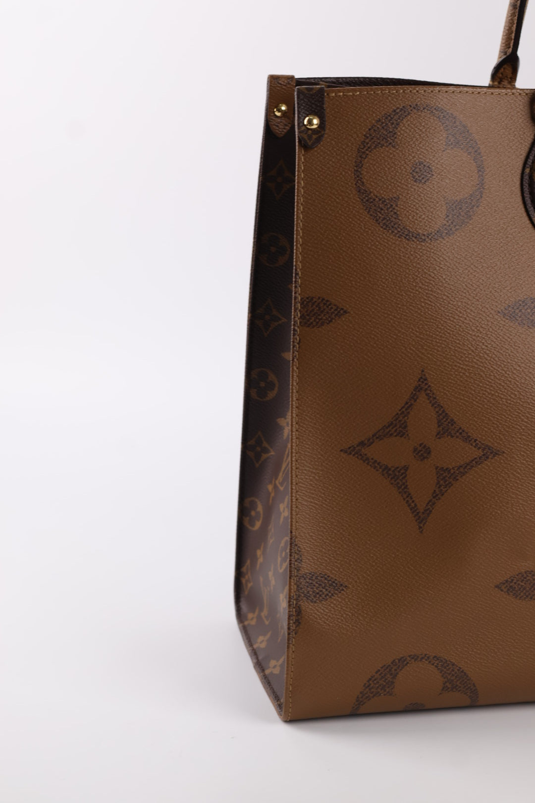 Louis Vuitton OnTheGo GM