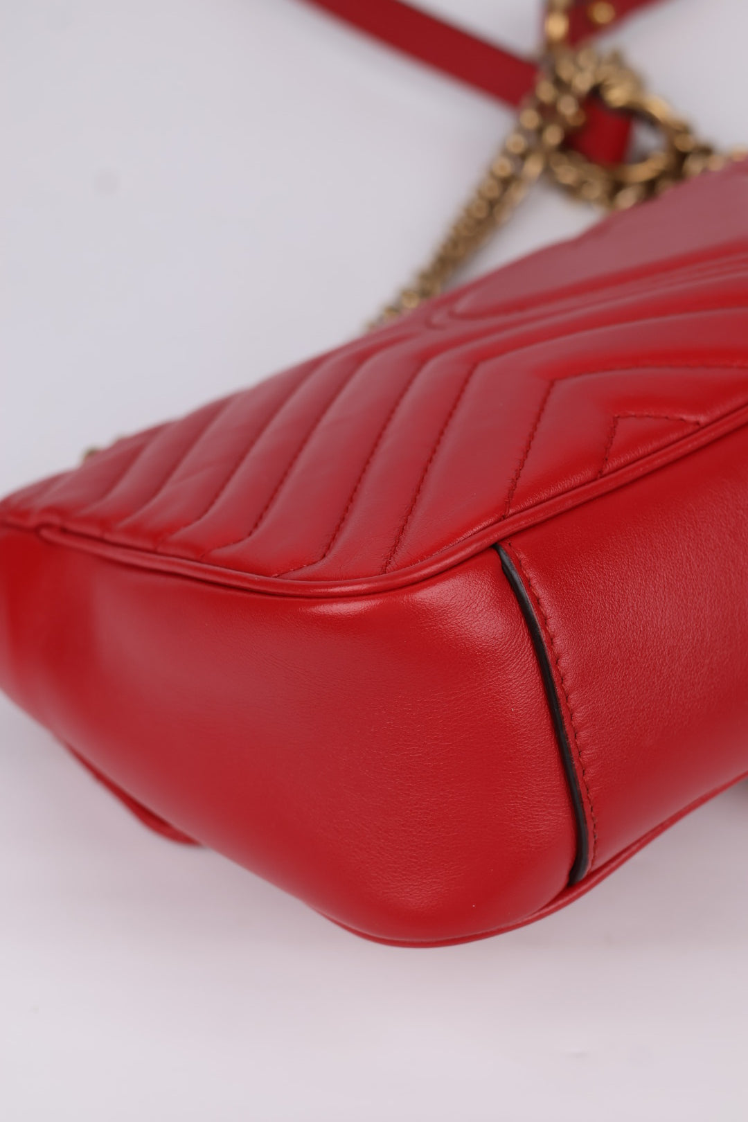 Gucci GG Marmont Media in Pelle Matelassé