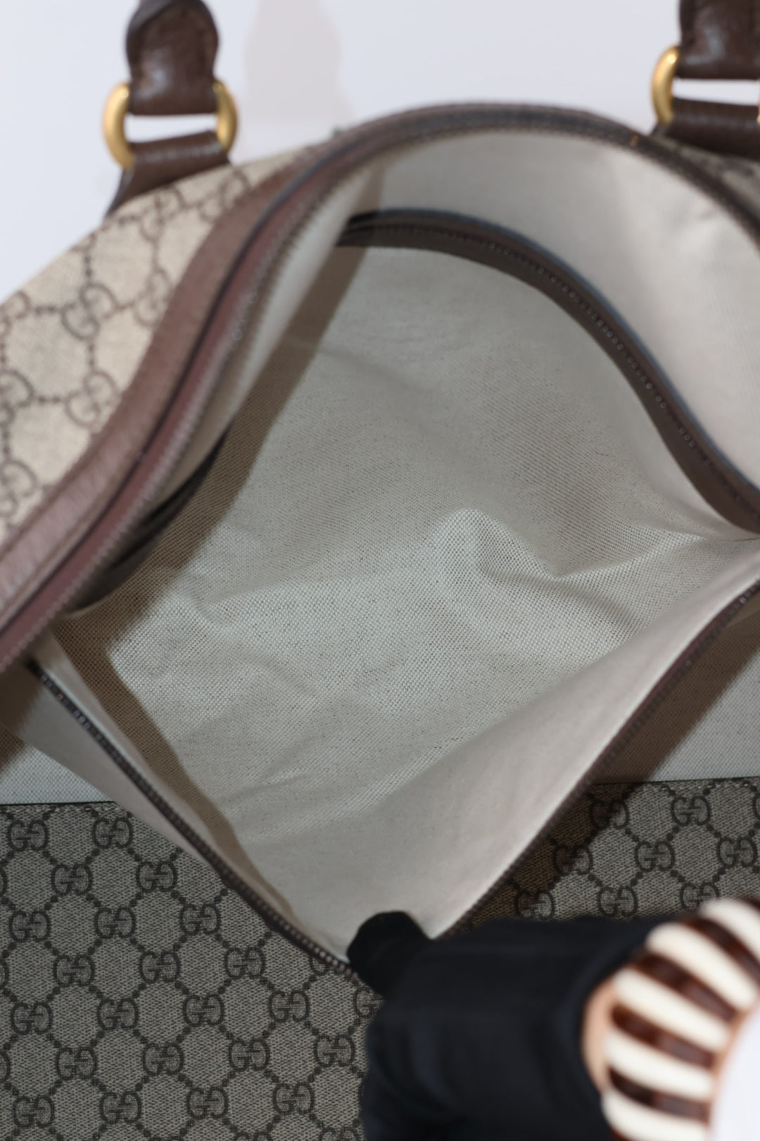 Gucci Borsone Savoy GG Supreme