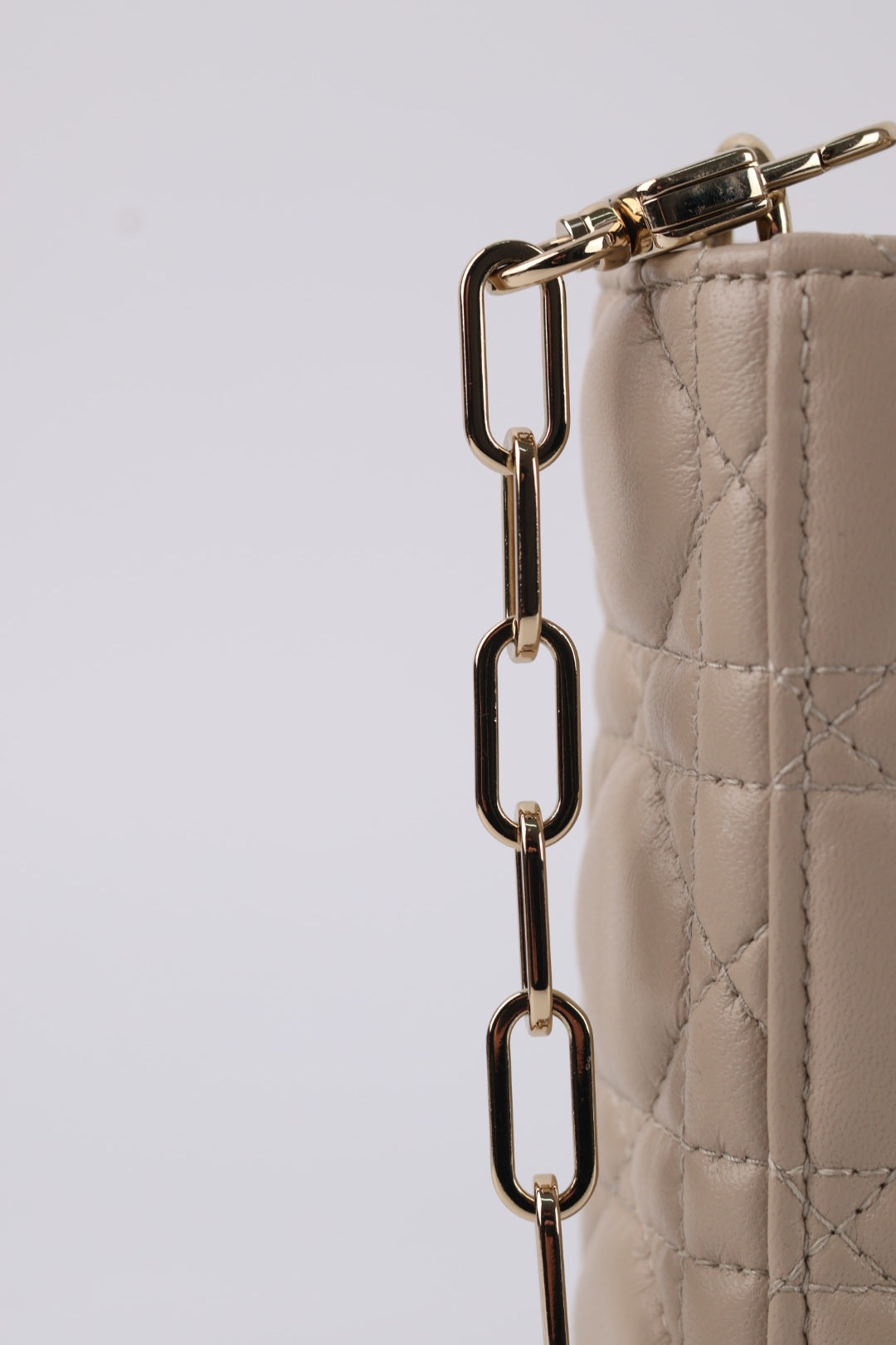 Lady Dior D-Joy Media