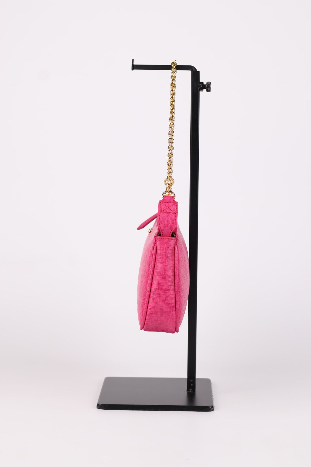 Fendi Chain Pochette in Pelle