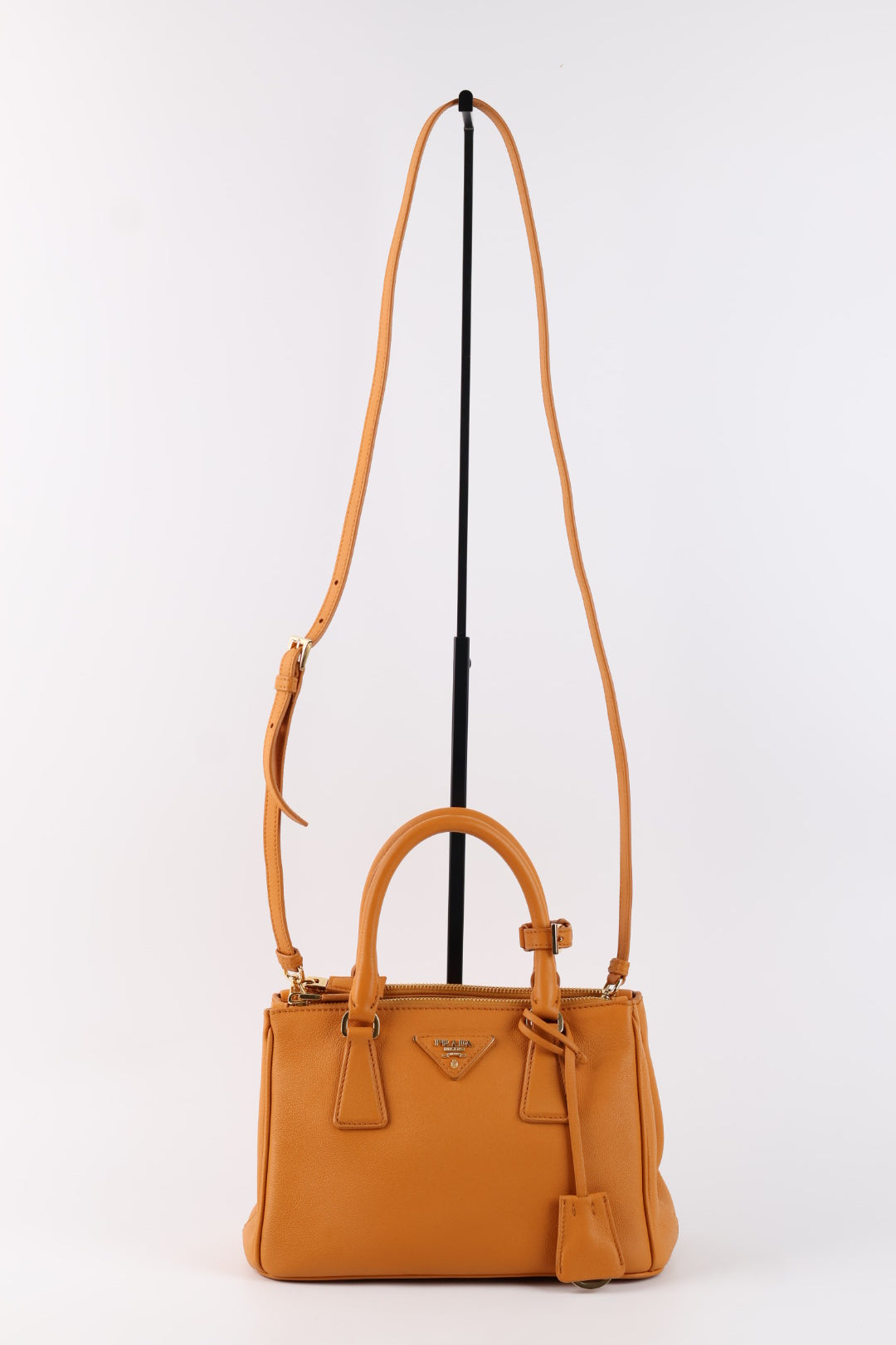 Prada Galleria Small in Pelle