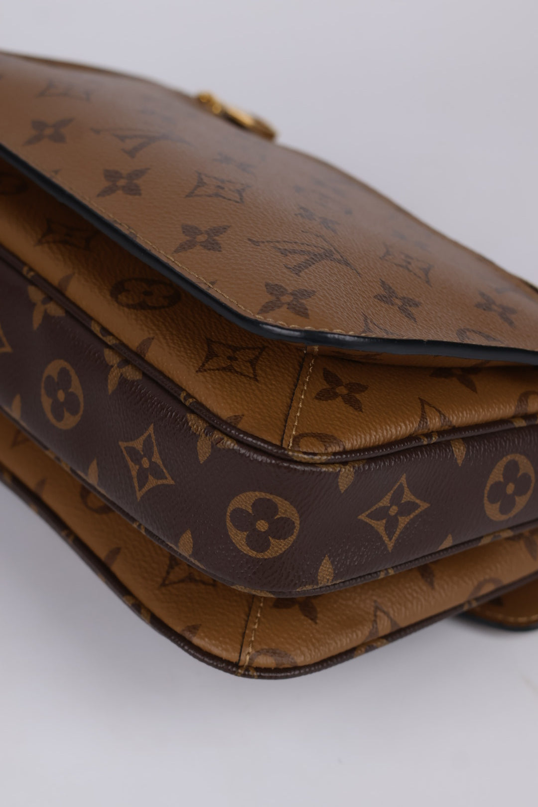 Louis Vuitton Métis Reverse