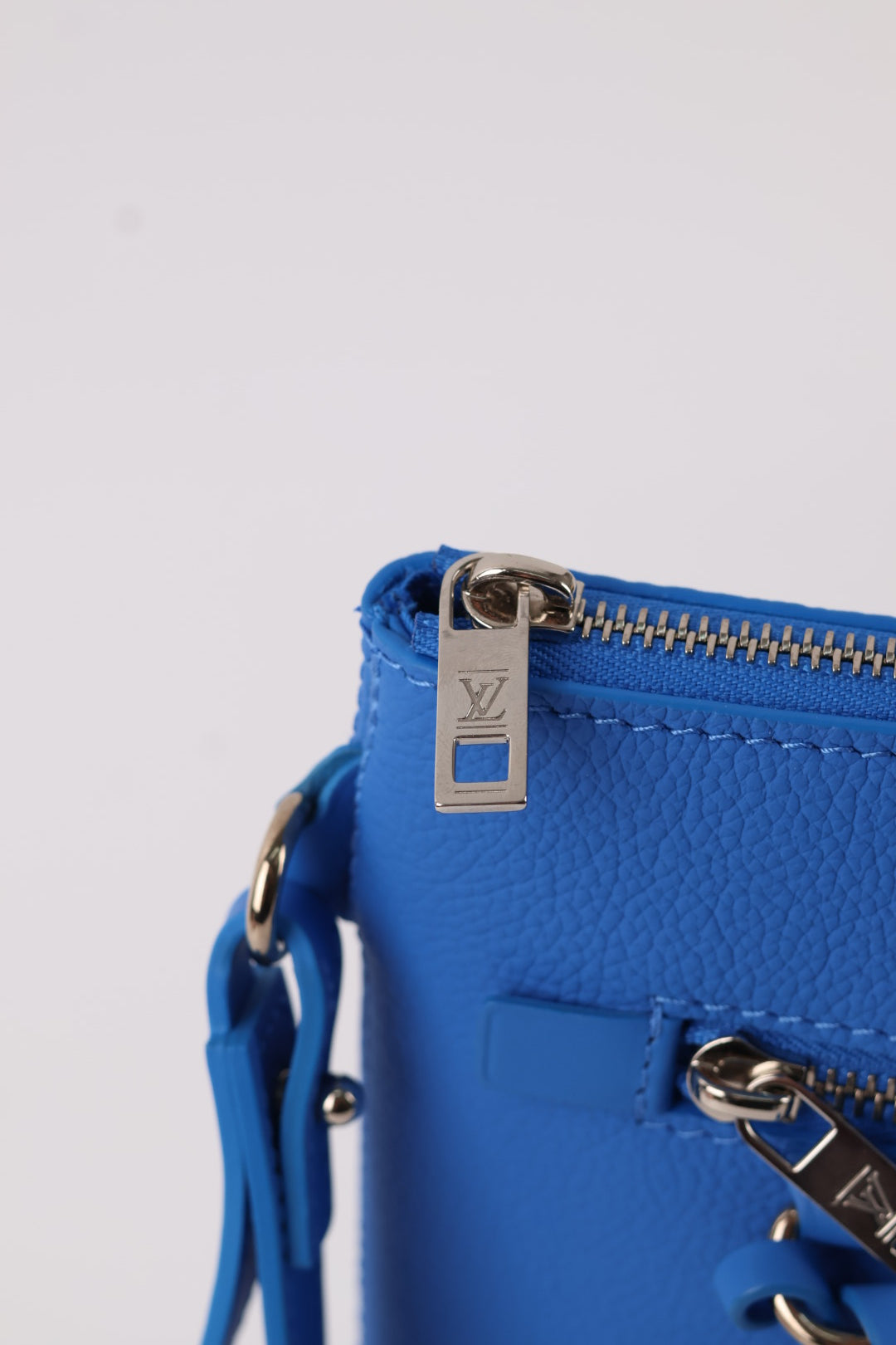 Louis Vuitton Pochette Takeoff