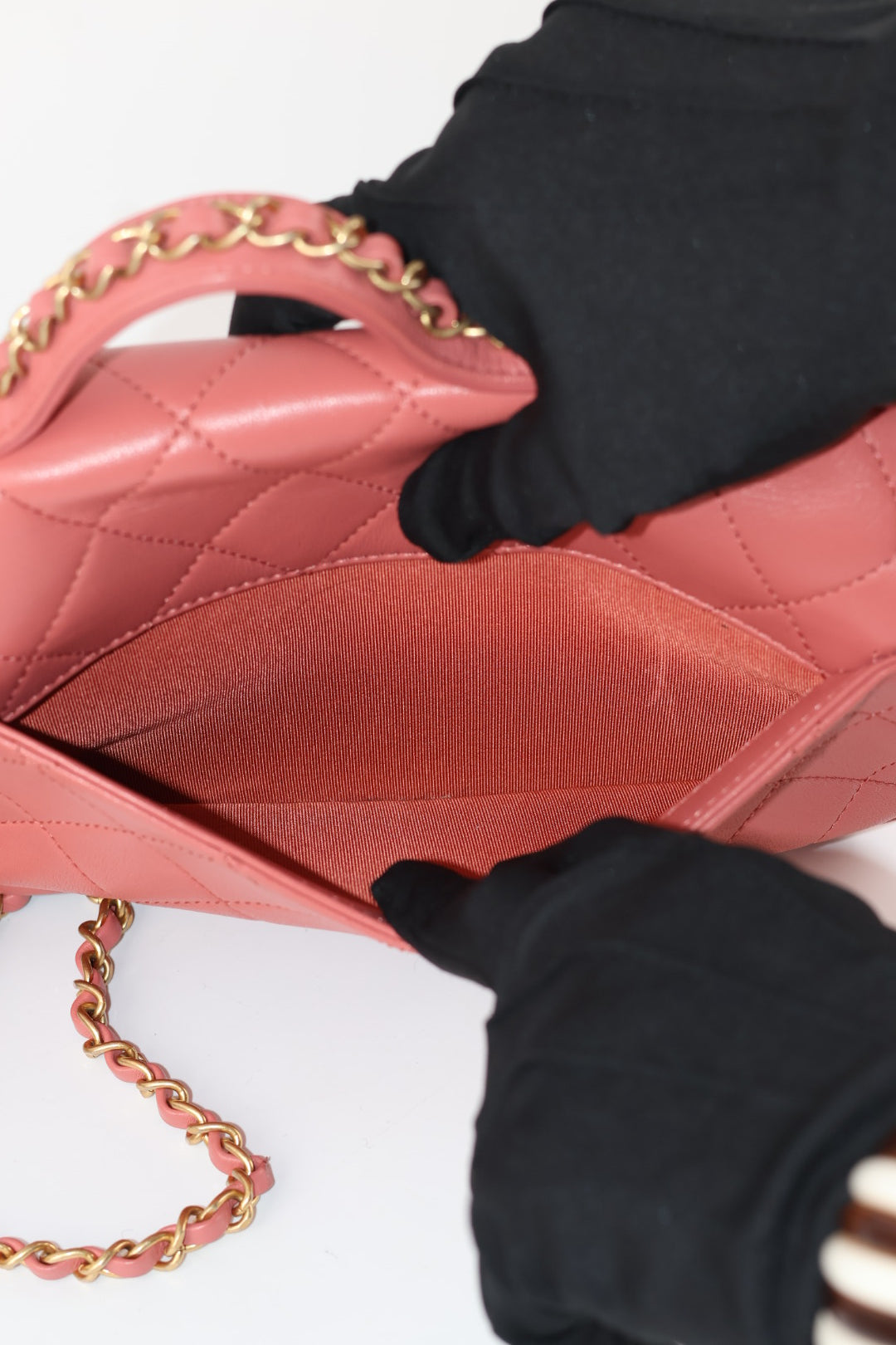 Chanel Infinity Chain Matelassé