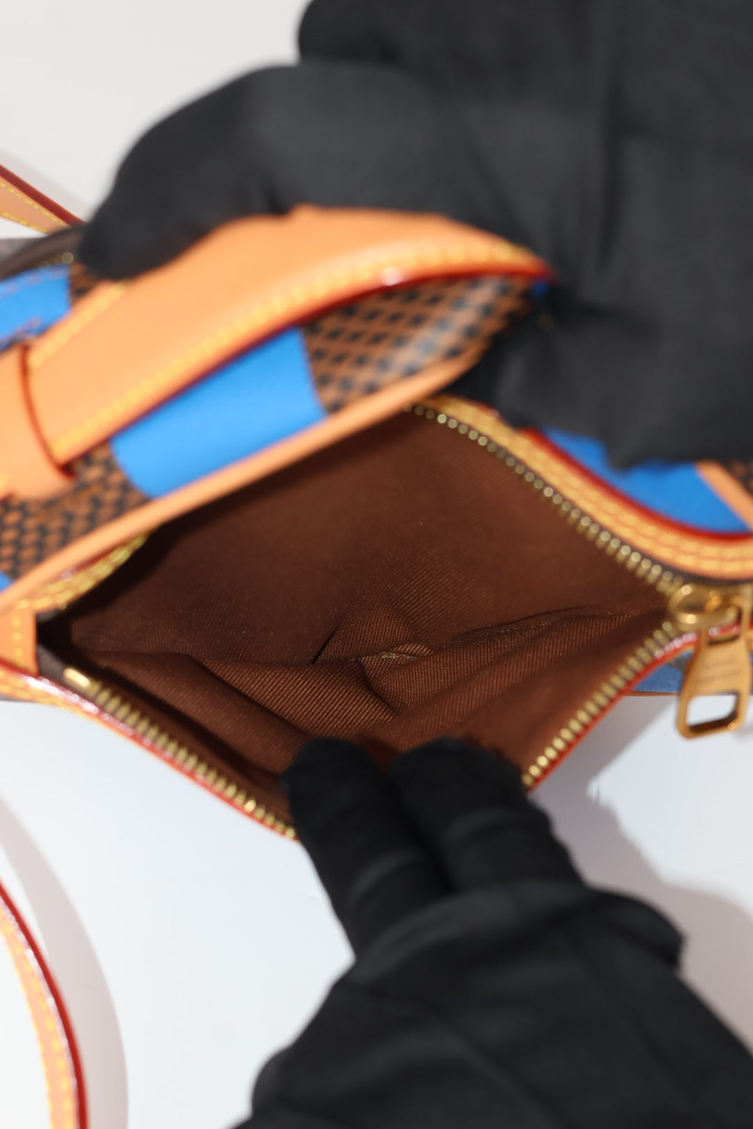 Louis Vuitton Chess Messenger Damier Pop