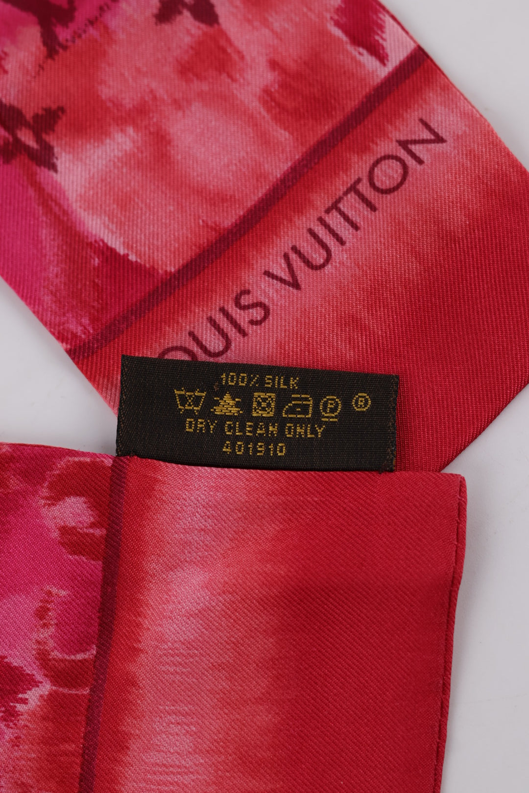 Louis Vuitton Twilly Monogram Icat