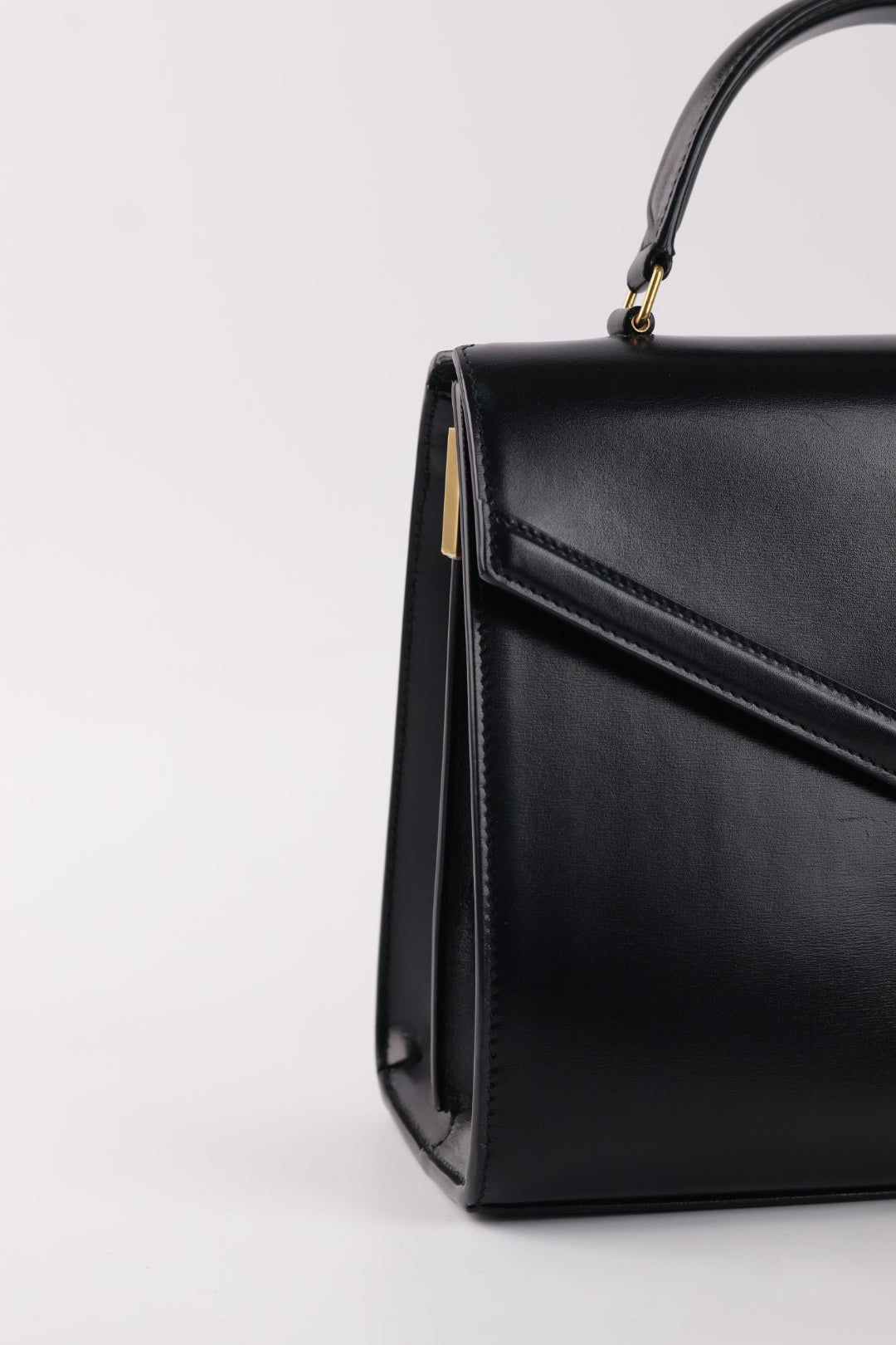 Saint Laurent Cassandra Media