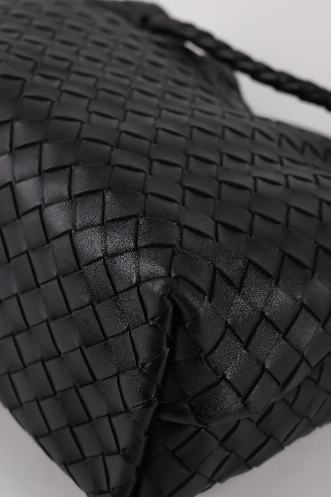 Bottega Veneta Andiamo Media