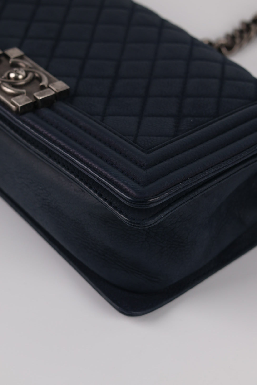 Chanel Boy Media Nabuk