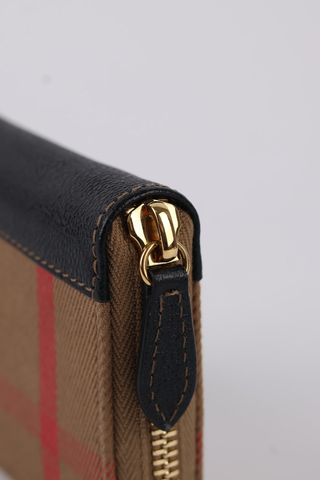 Burberry portafoglio compatto Zippy Check