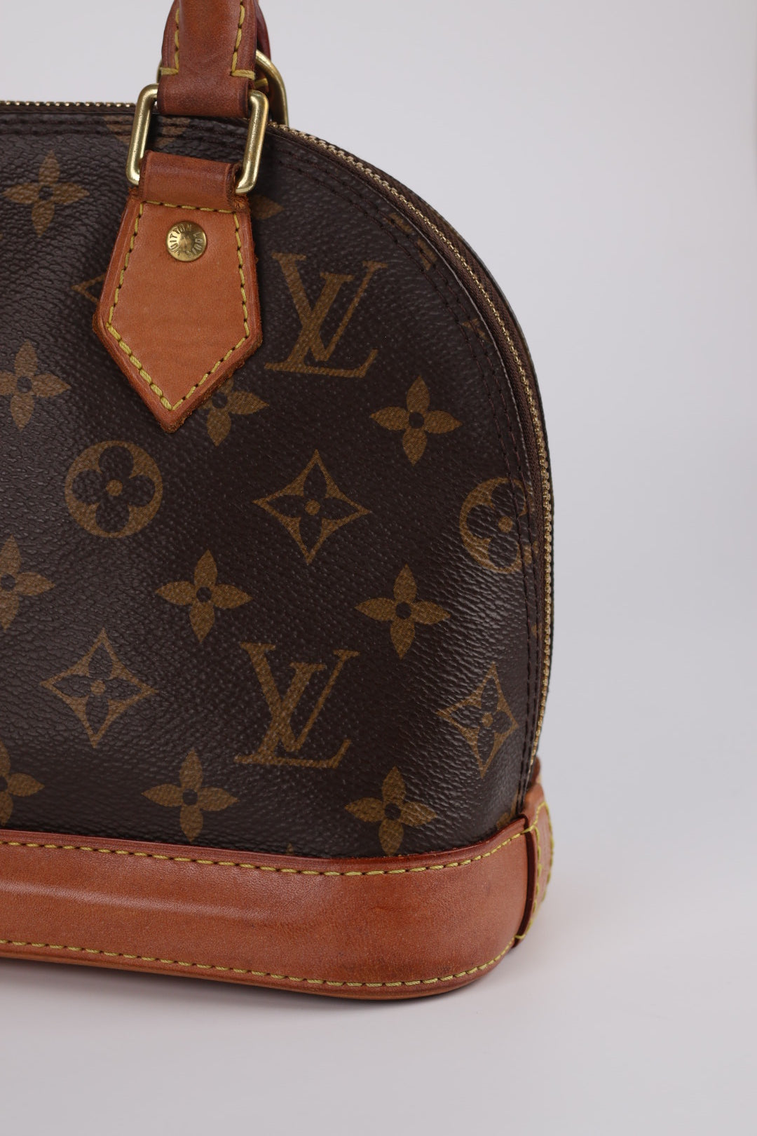 Louis Vuitton Alma BB Monogram