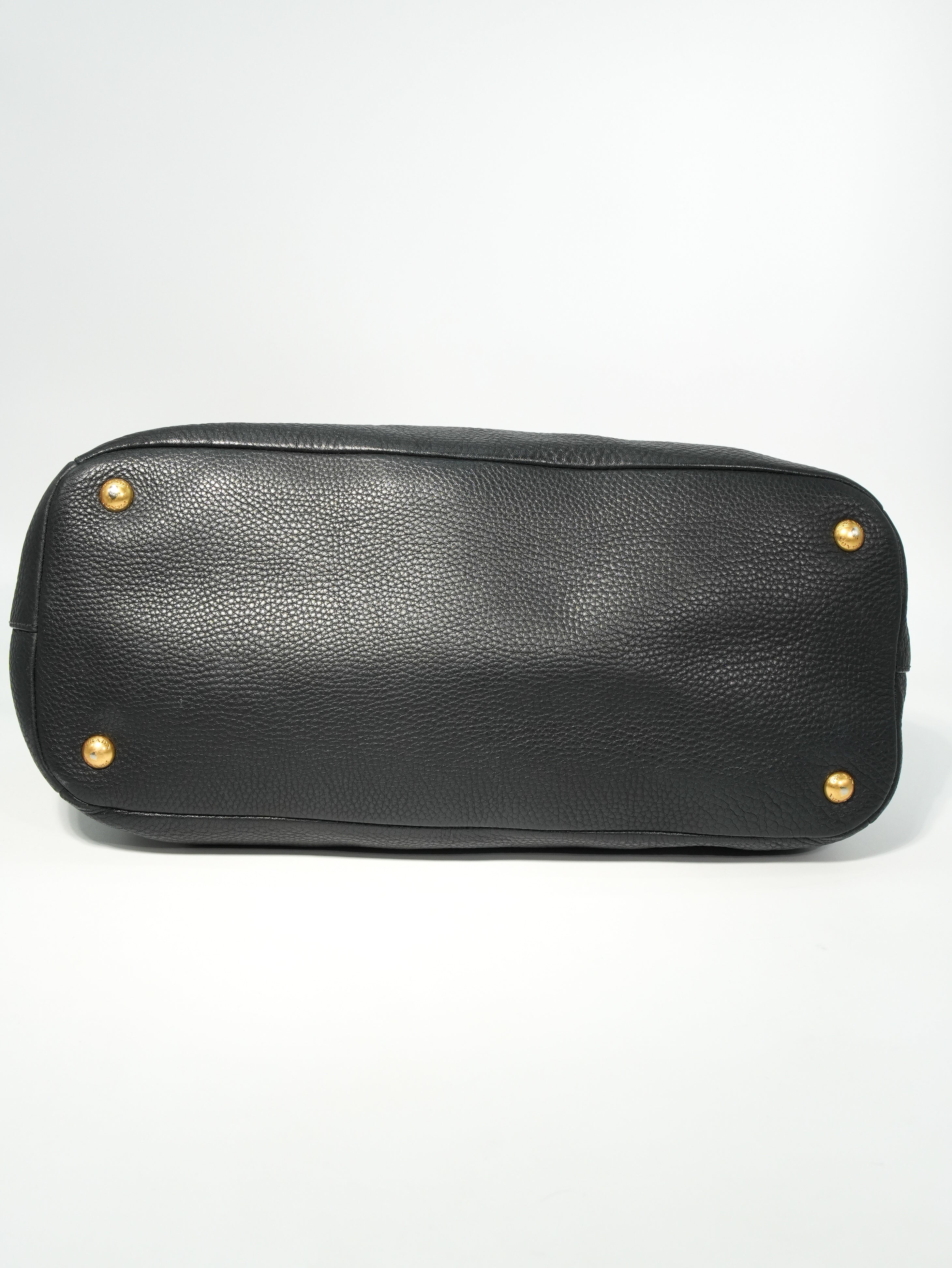 Prada Soft Bag in Pelle