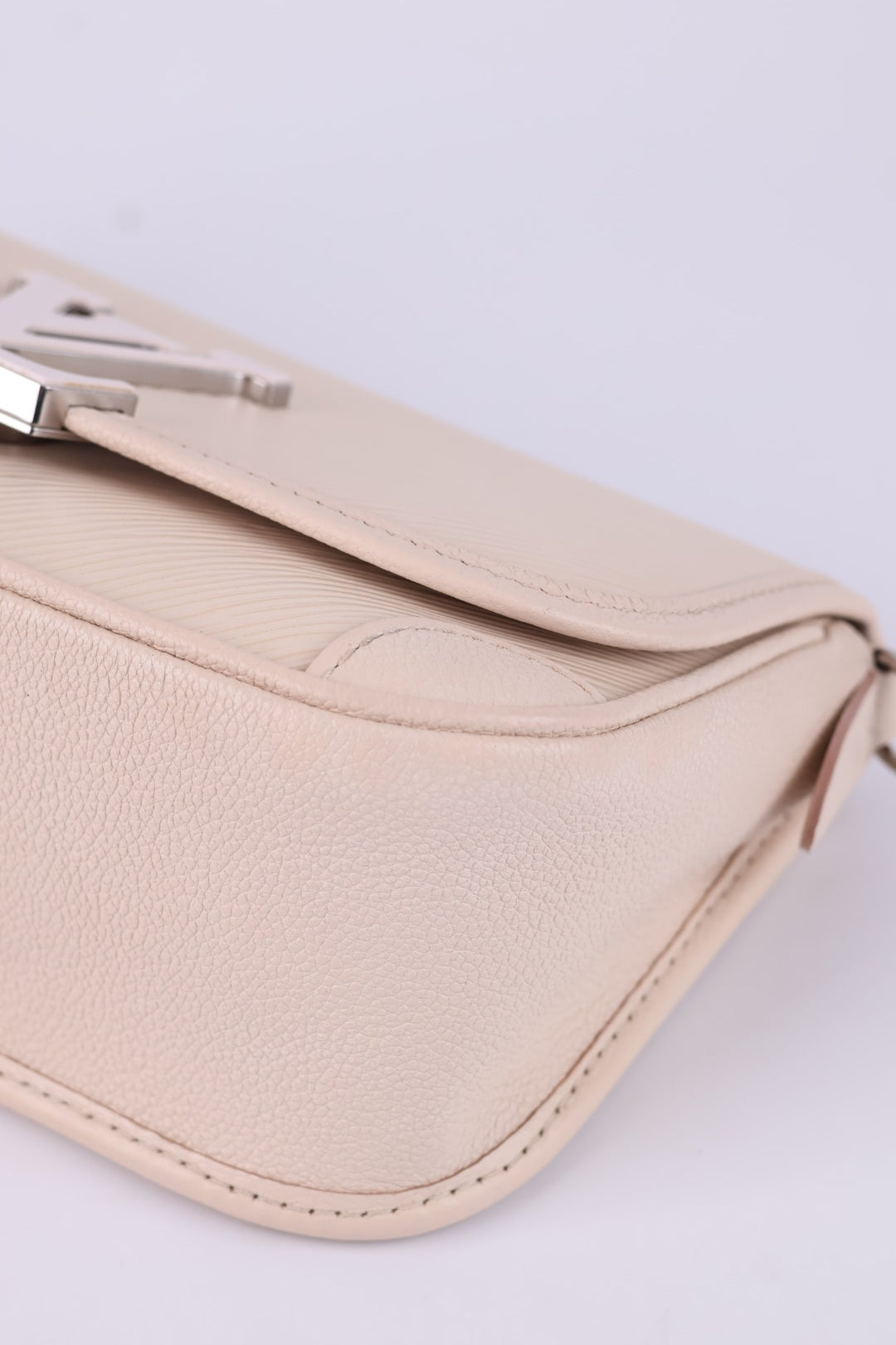 Louis Vuitton Buci Epi