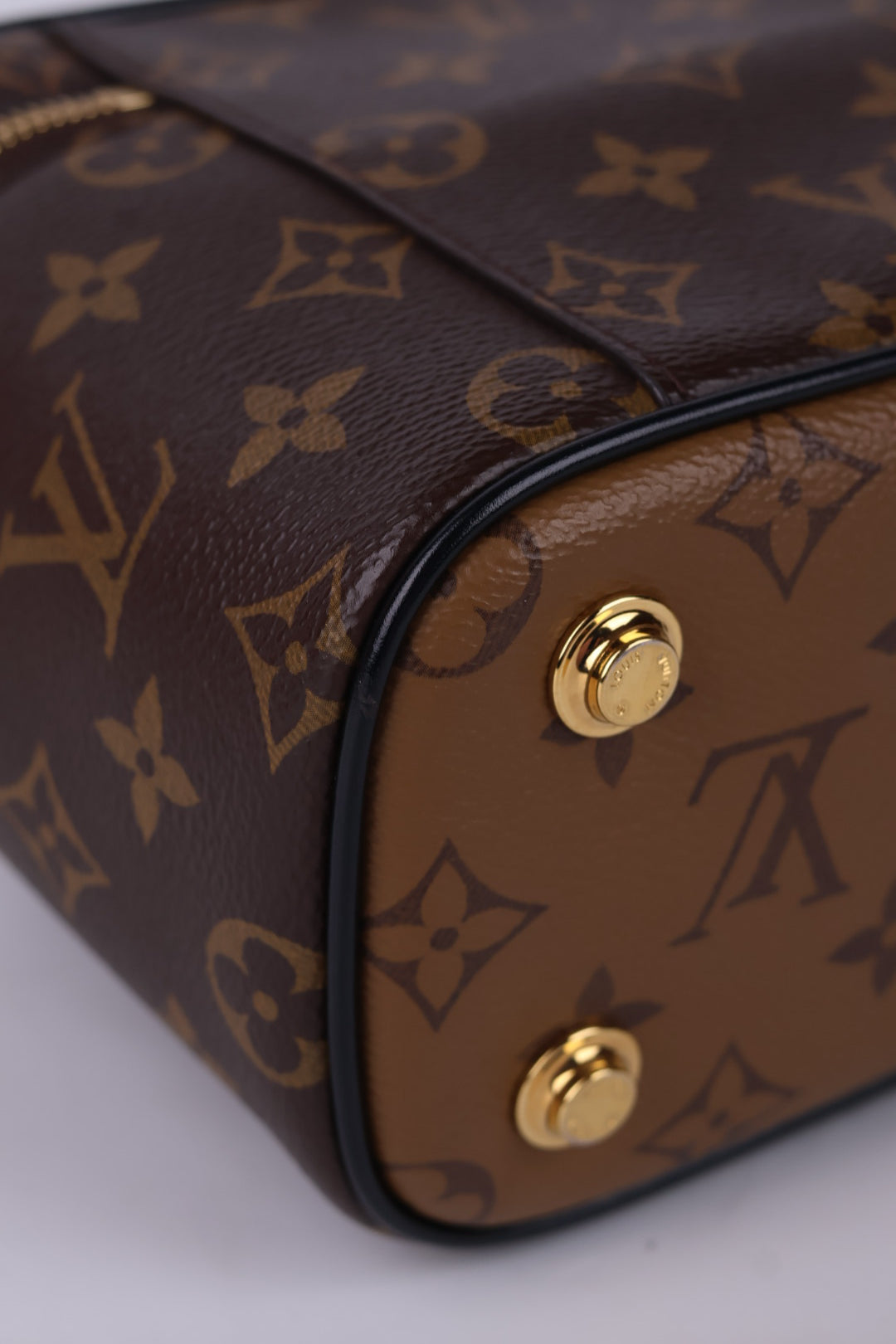 Louis Vuitton Vanity Monogram