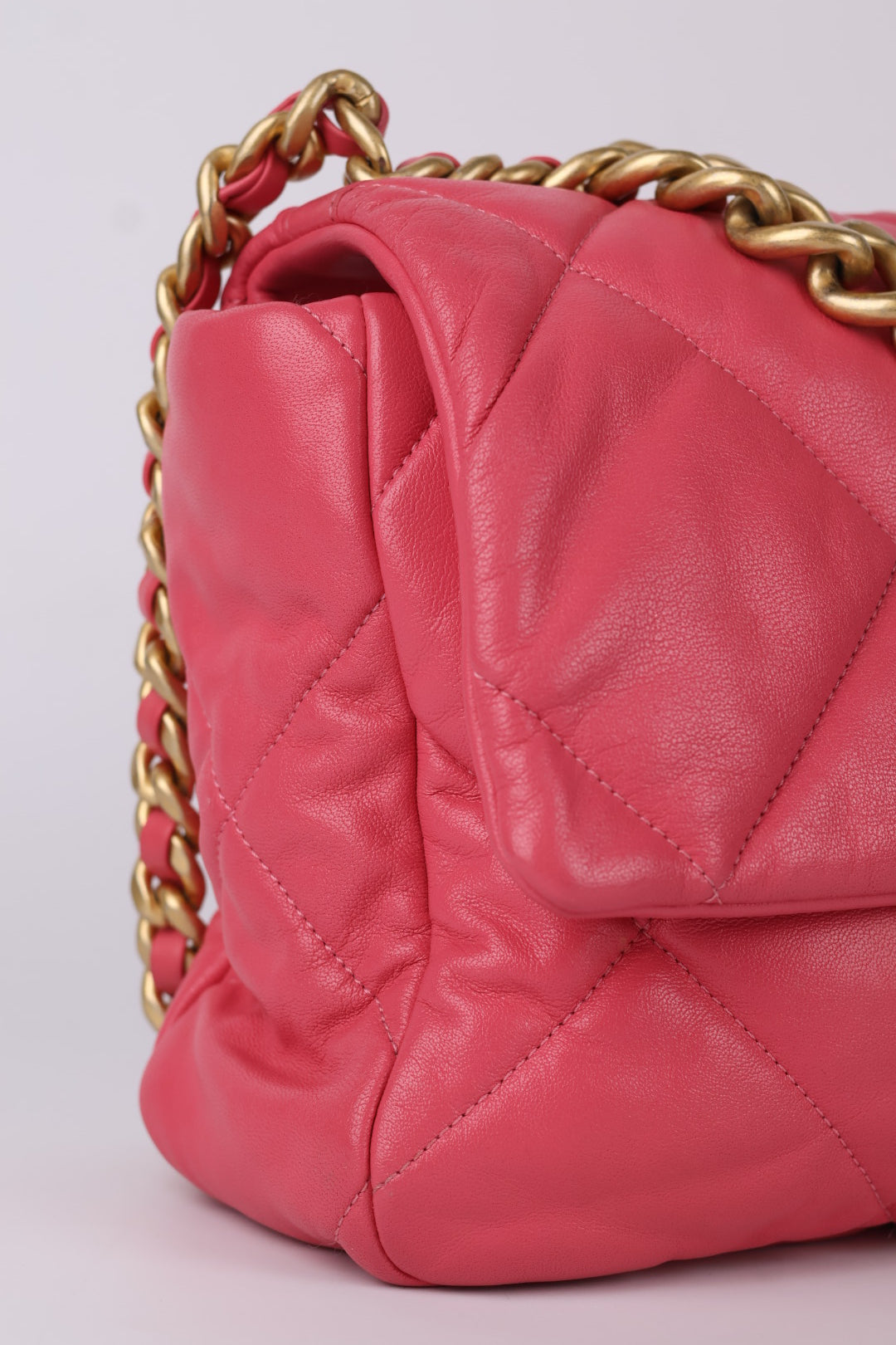 Chanel 19 Media in Pelle d’Agnello