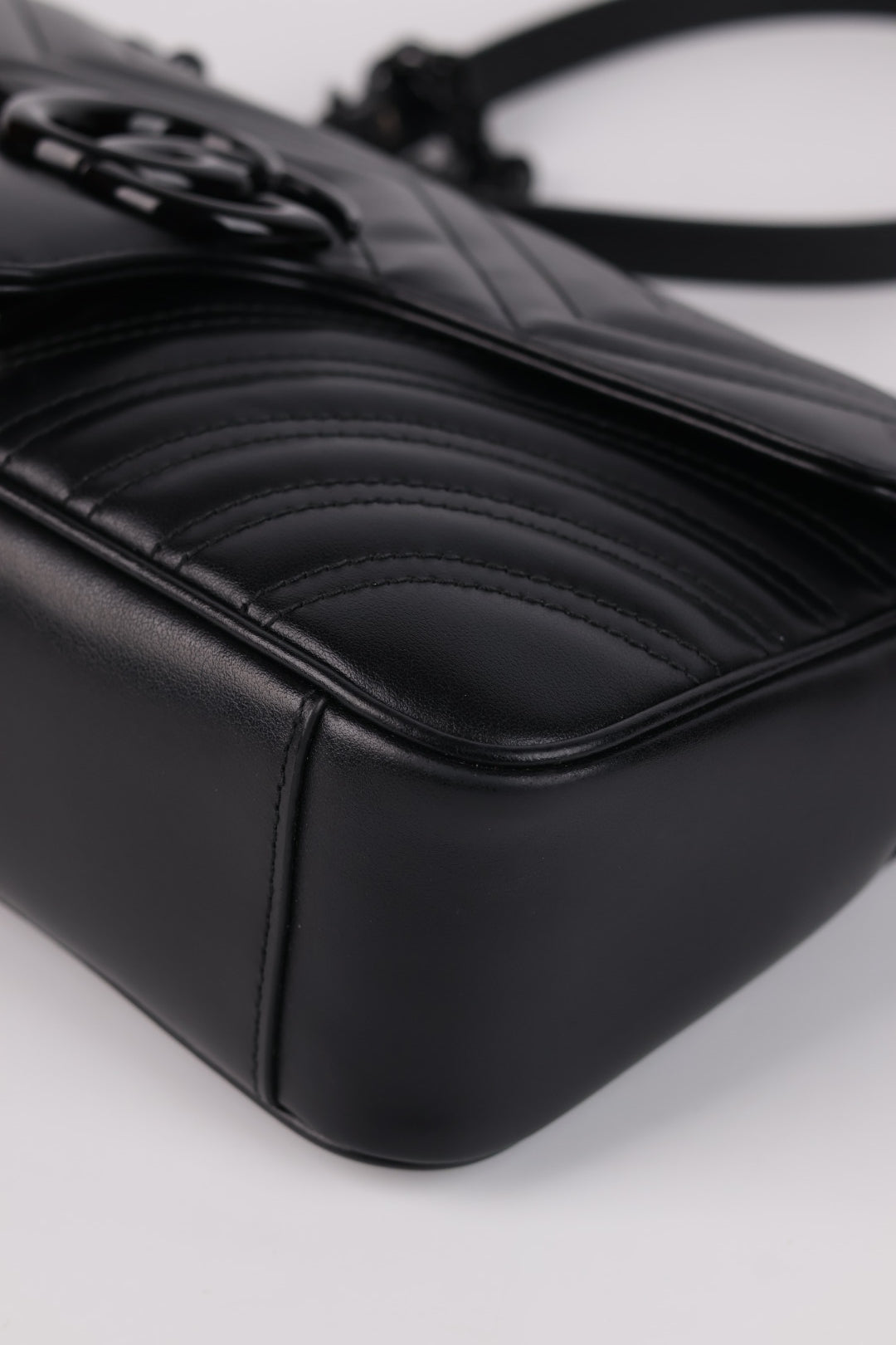Gucci Marmont Media Total Black