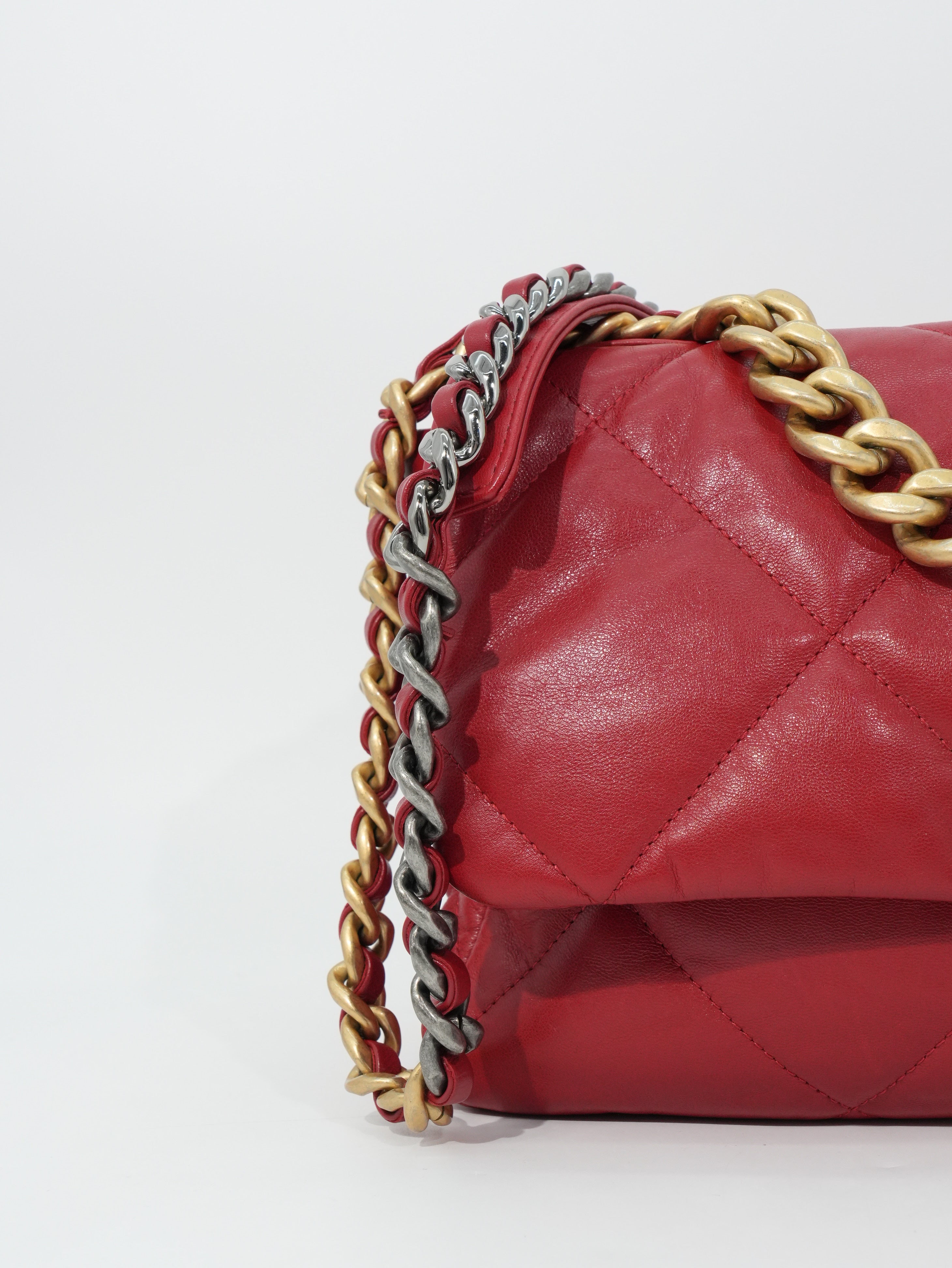 Chanel 19 Large in Pelle d’Agnello