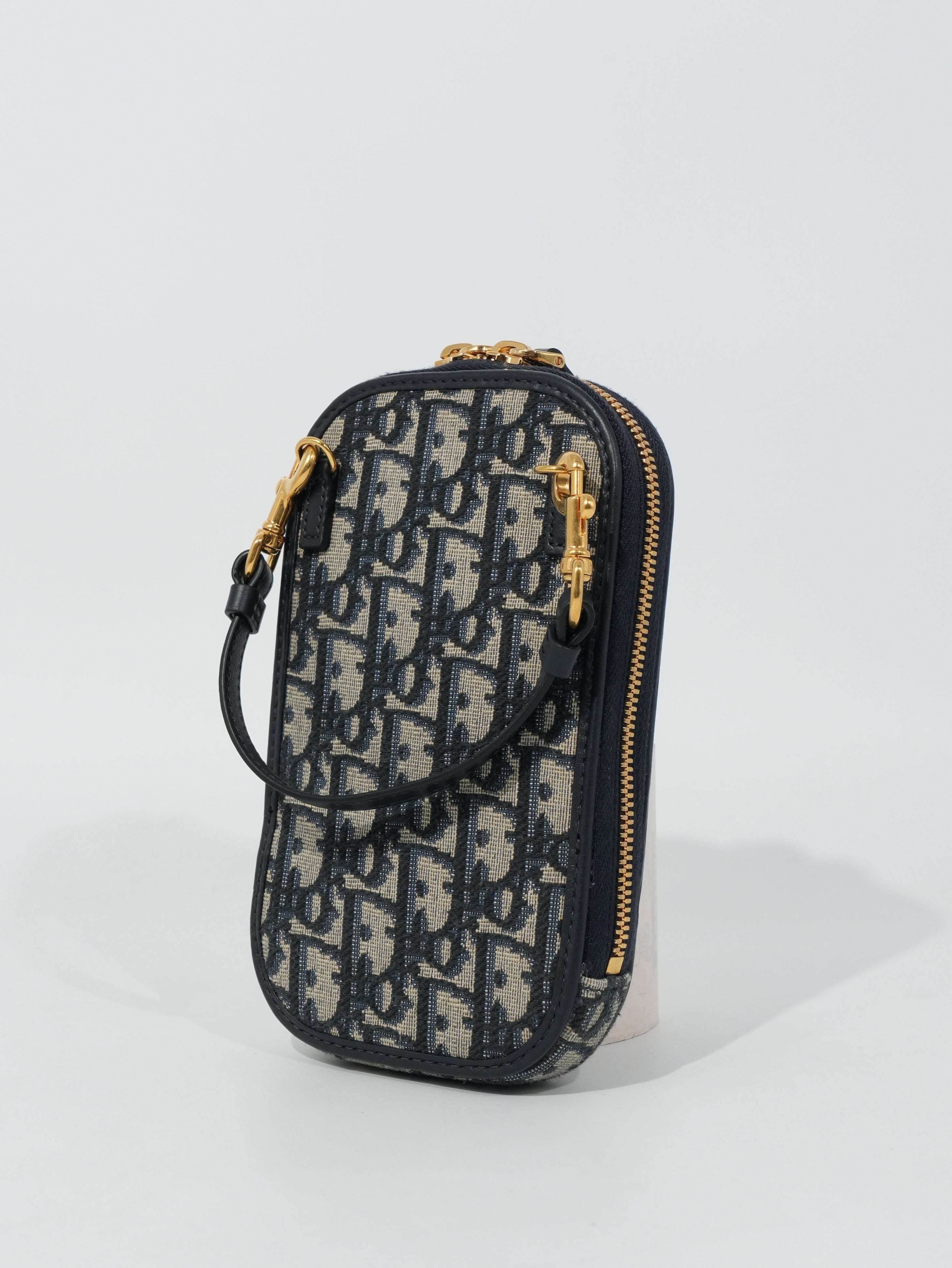 Dior Call’in 30 Montaigne