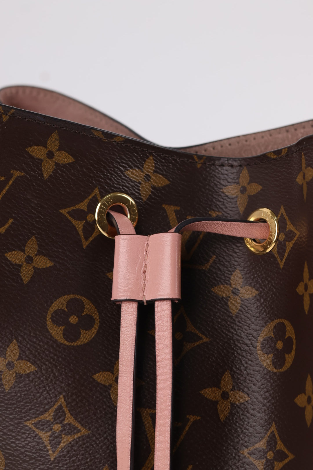 Louis Vuitton Neo Noé MM