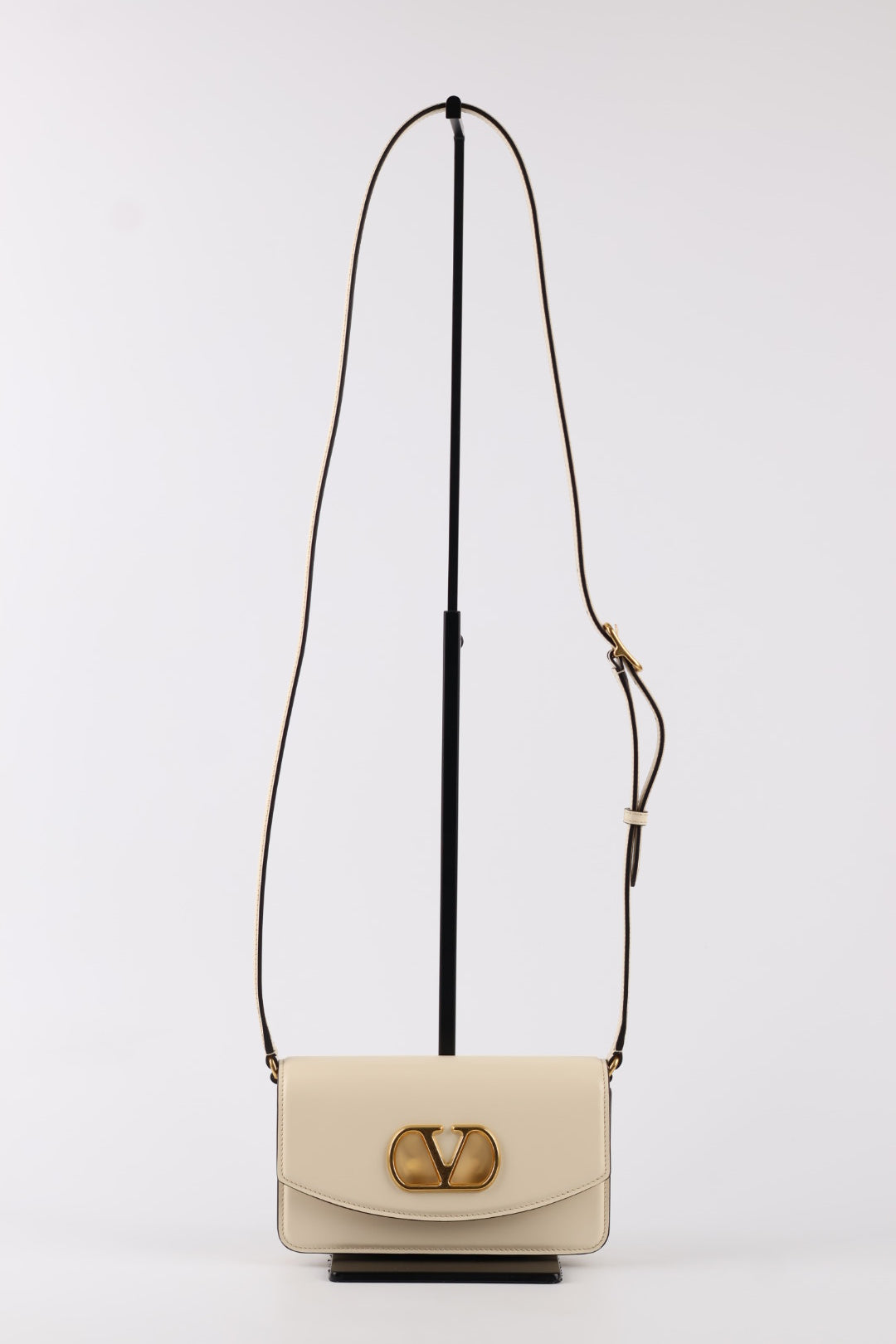 Valentino Clutch Vain in Pelle