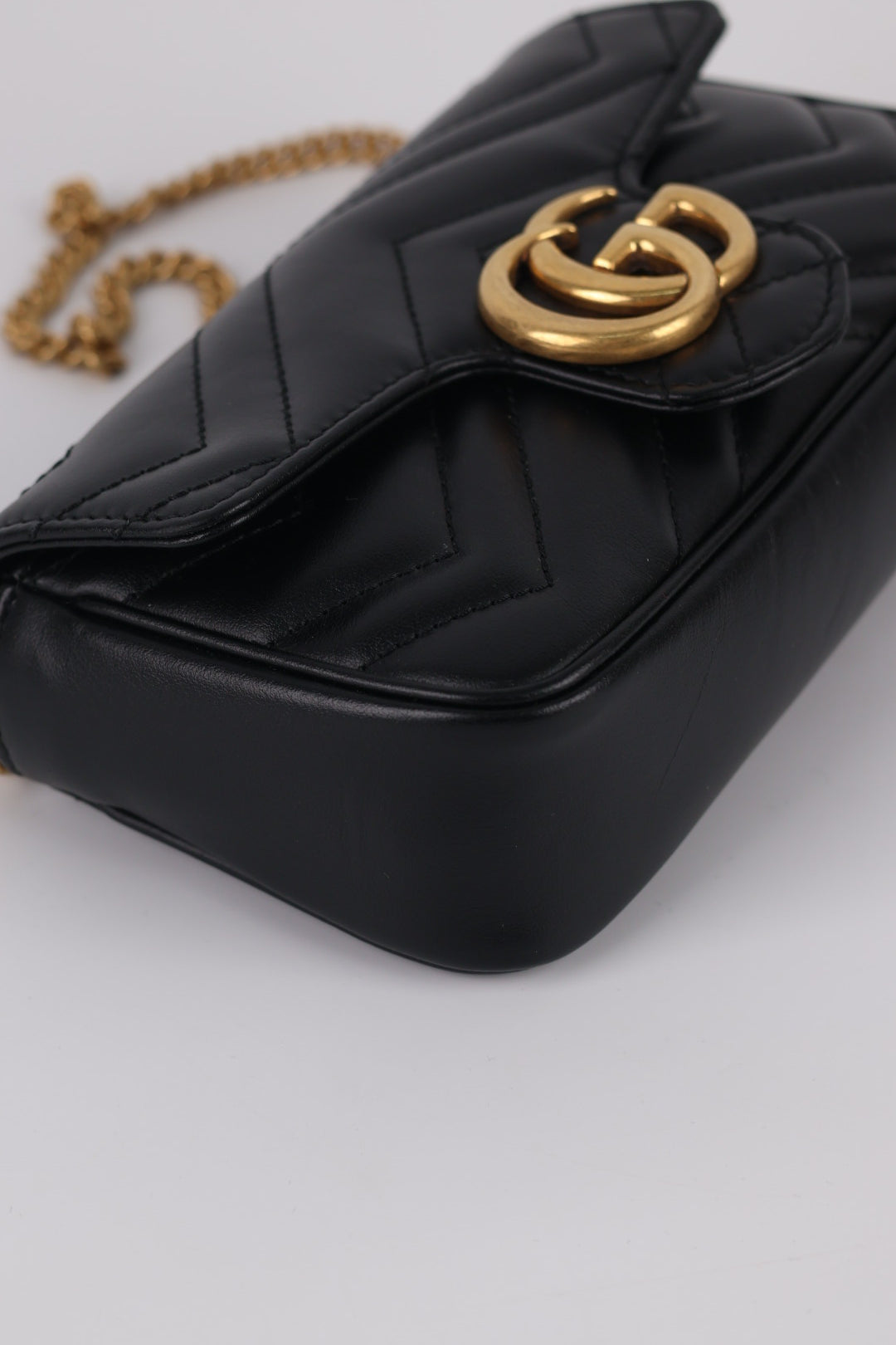 Gucci GG Super Mini Marmont