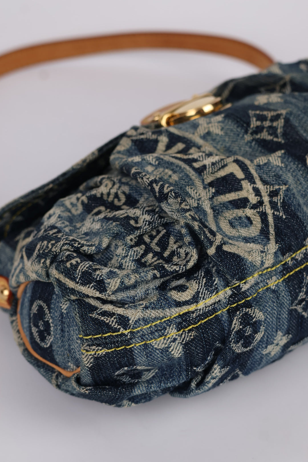 Louis Vuitton Pleaty Denim