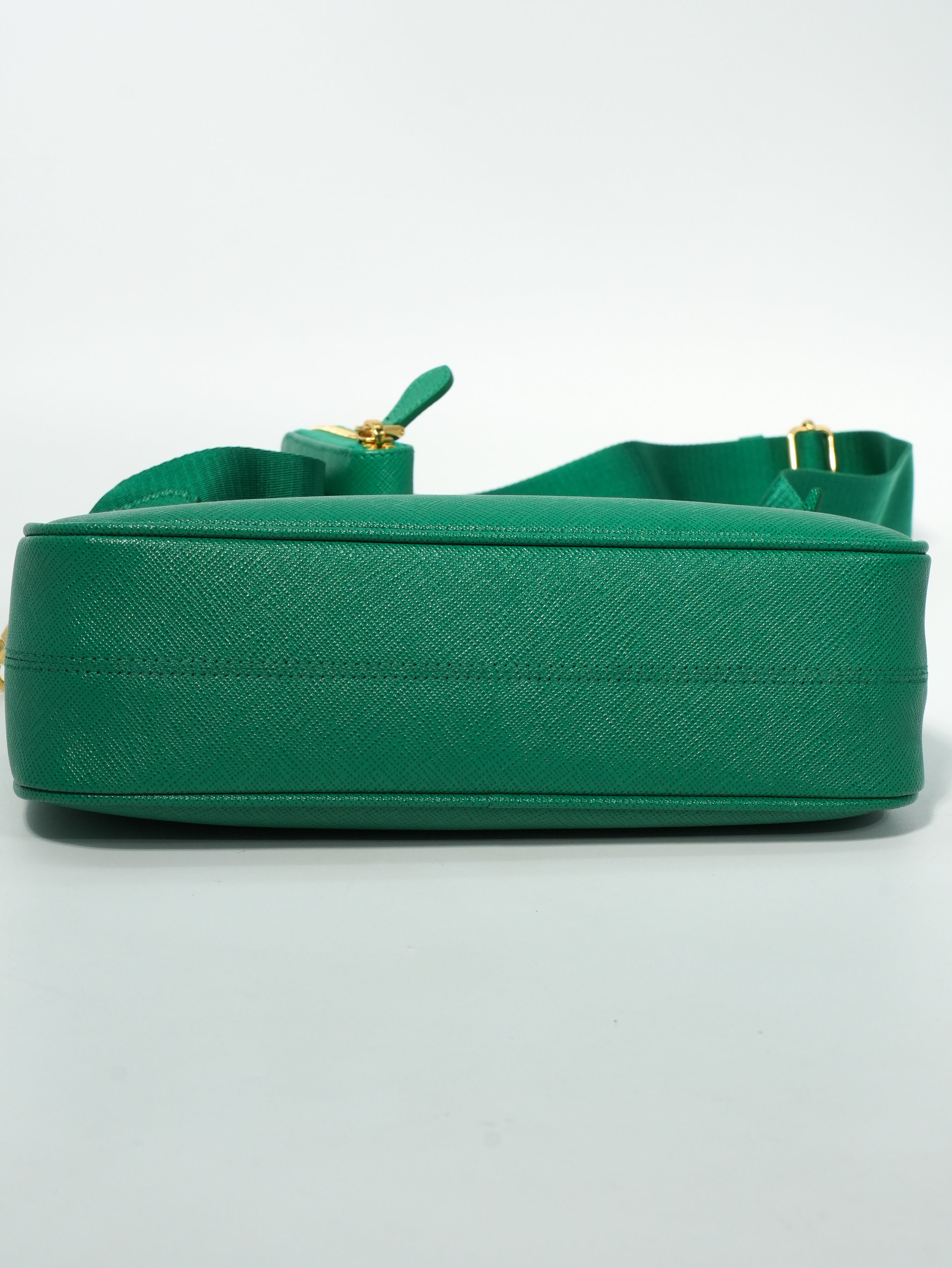 Prada Re-Edition 2005 Saffiano