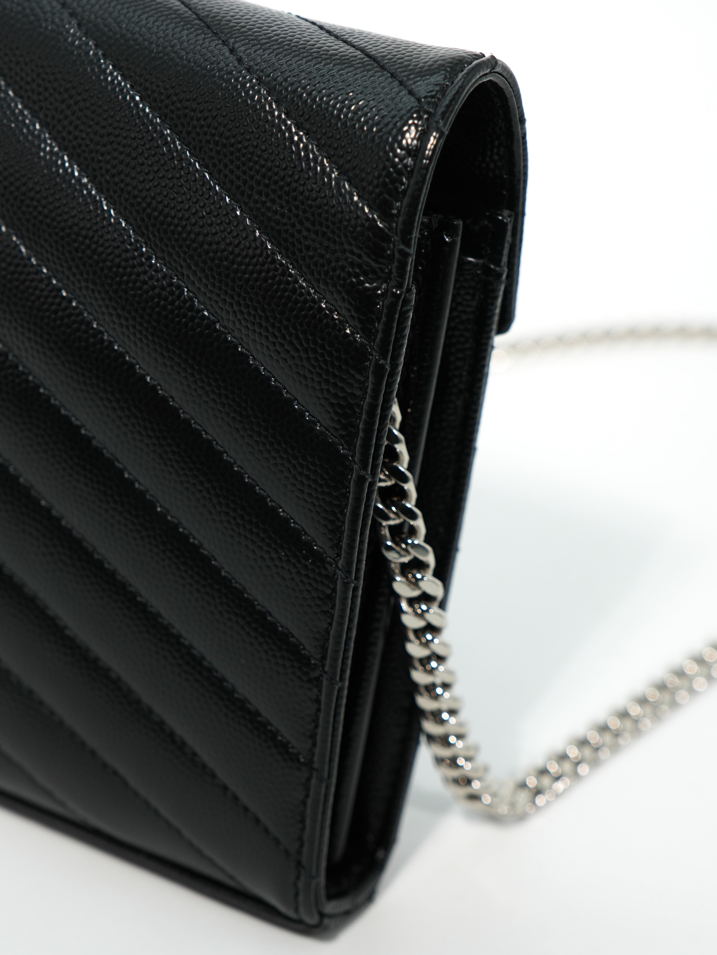 Saint Laurent Cassandre Grain de Poudre