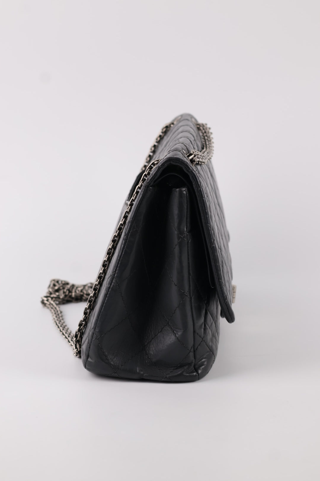 Chanel 2.55 Reissue Grande