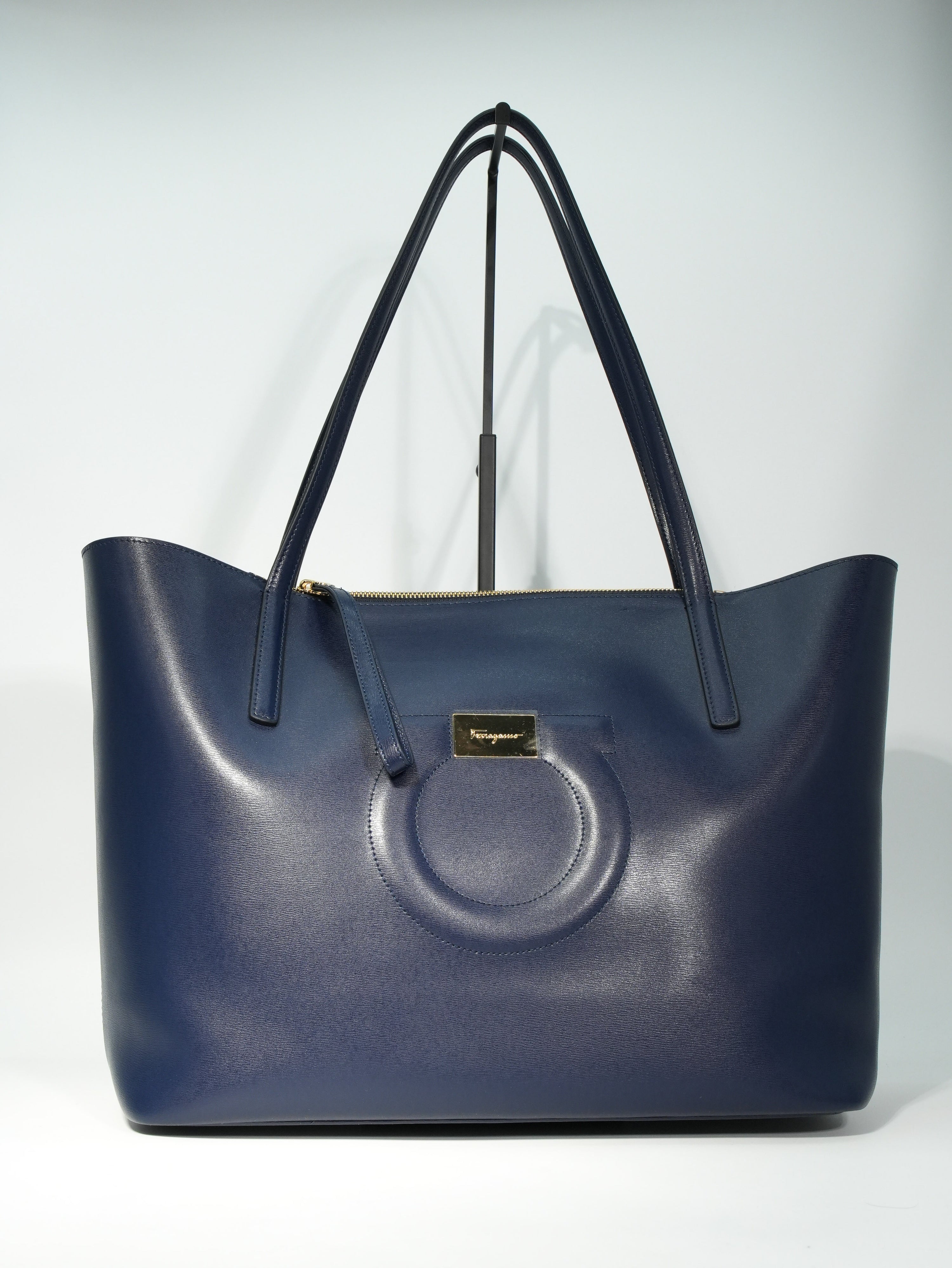 Ferragamo City Tote in Pelle