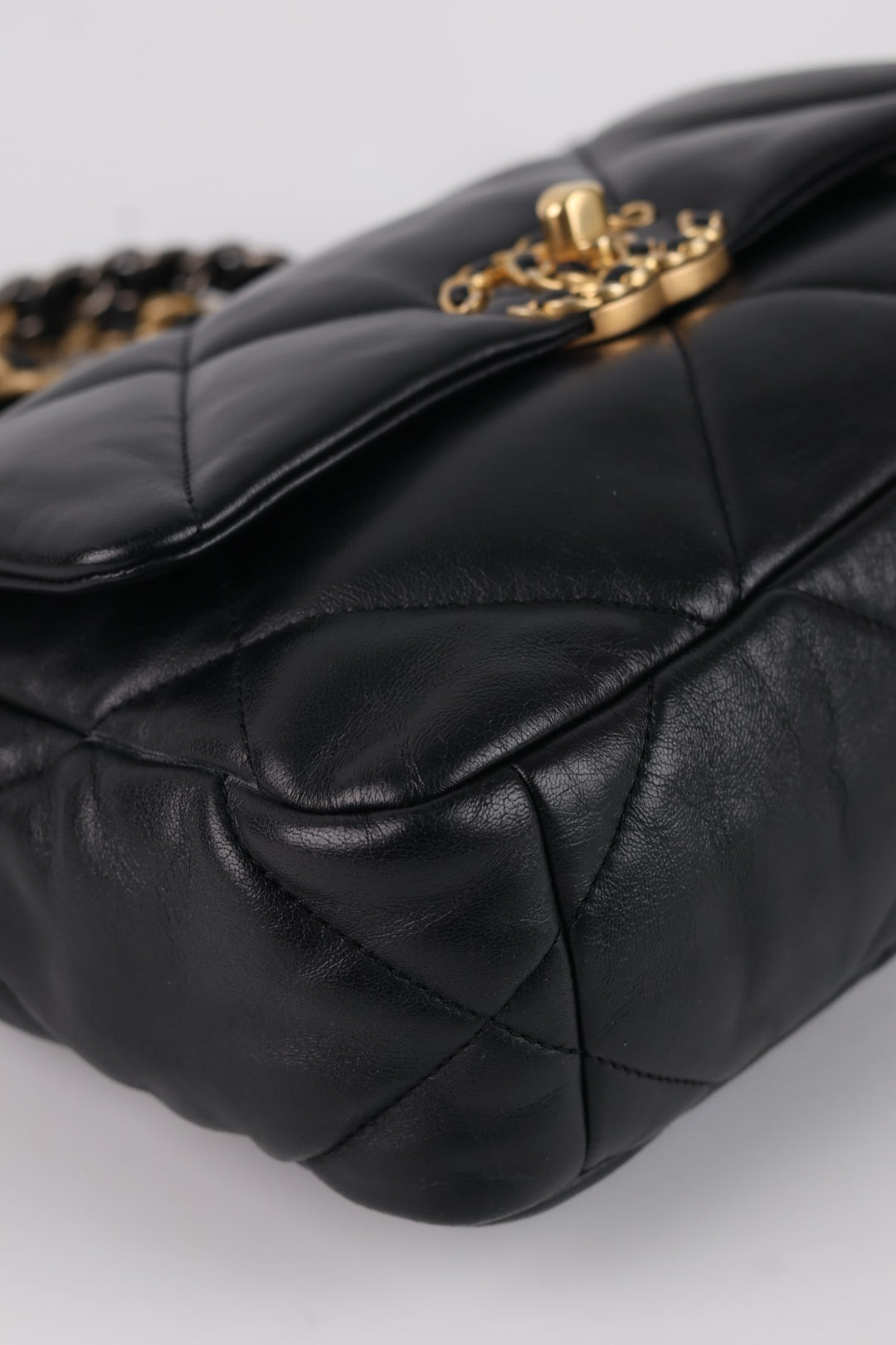 Chanel 19 in Pelle d’Agnello