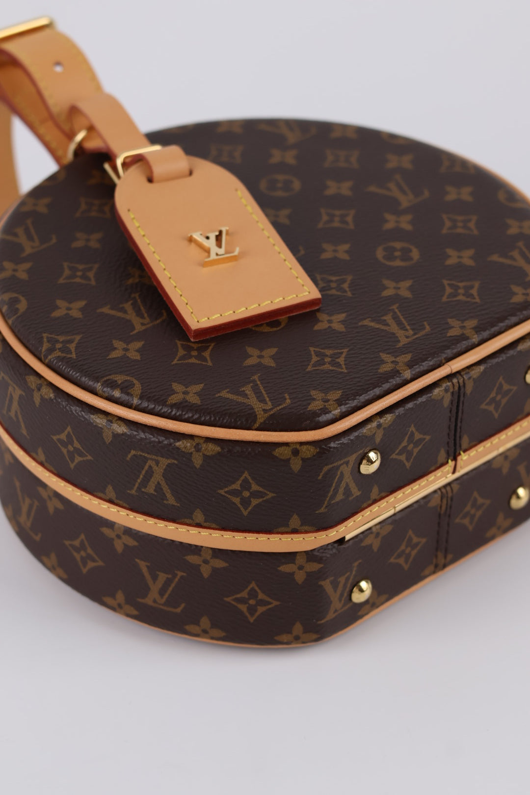 Louis Vuitton Petite Boîte Chapeau