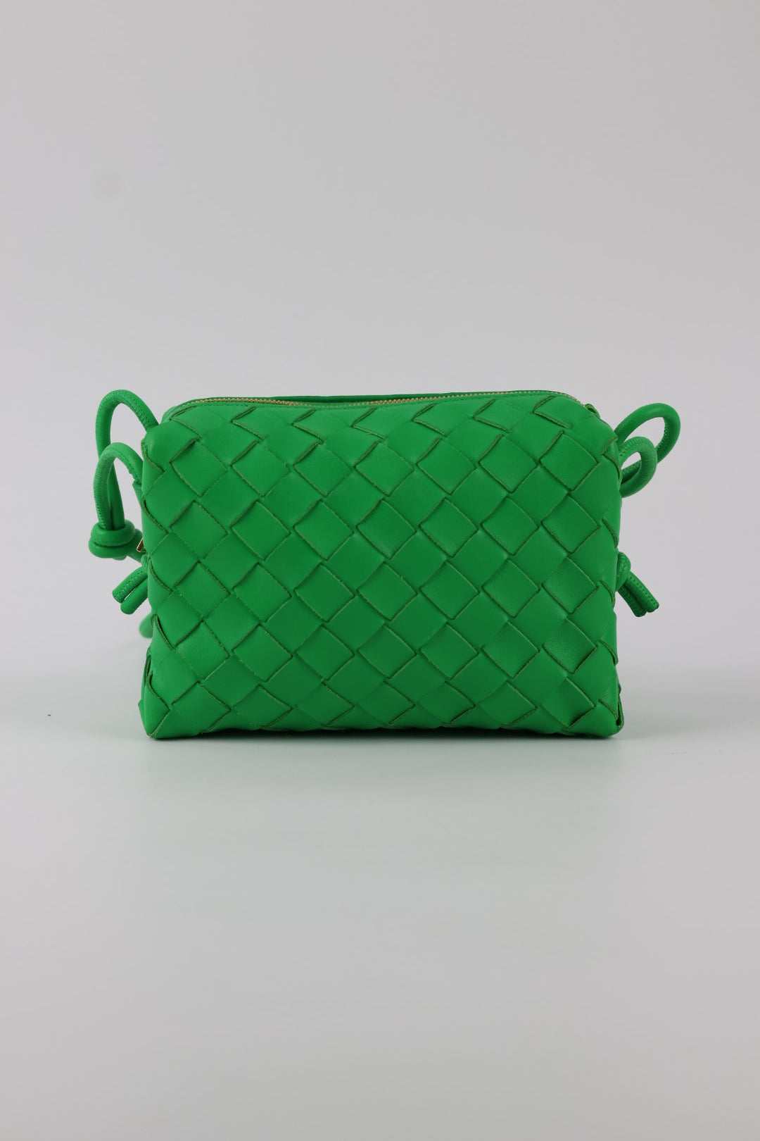 Bottega Veneta Loop in Pelle