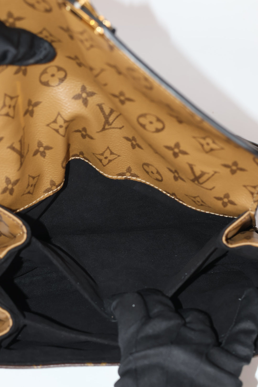 Louis Vuitton Métis Reverse