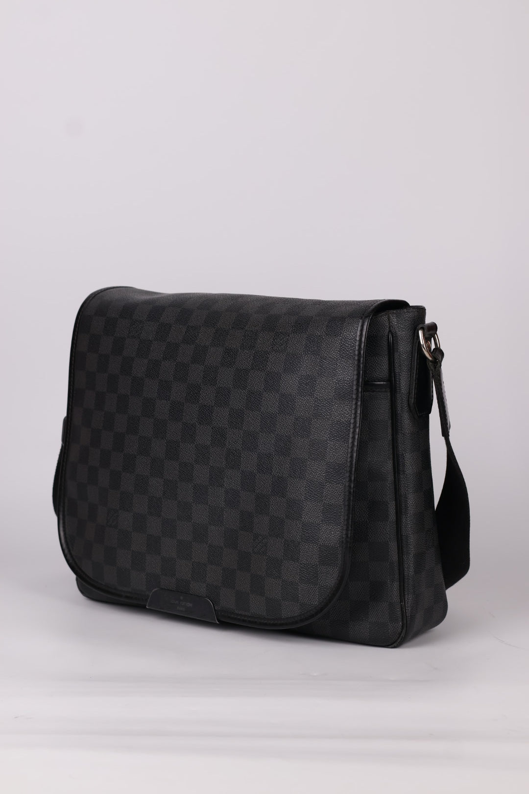Louis Vuitton Abesses Messenger Damier Graphite
