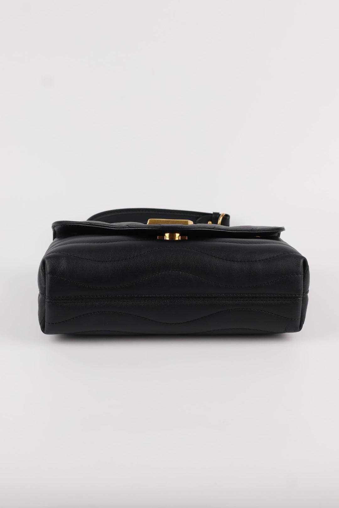Louis Vuitton New Wave Media