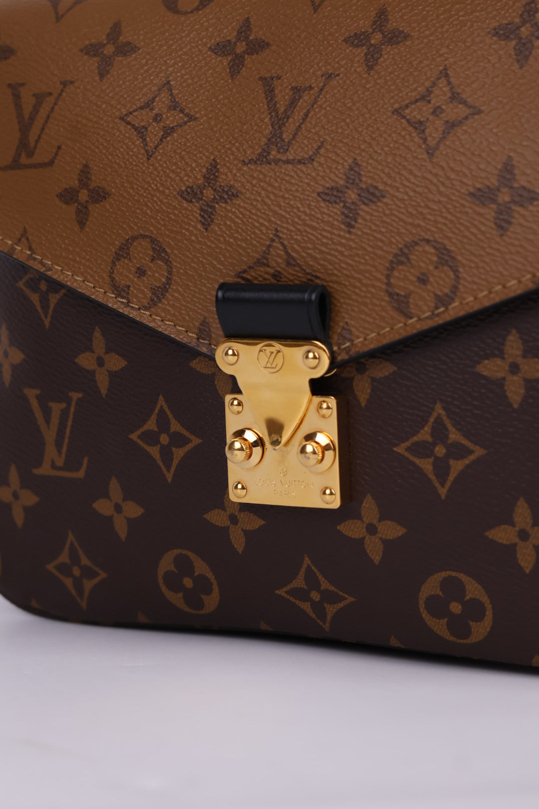 Louis Vuitton Métis Reverse