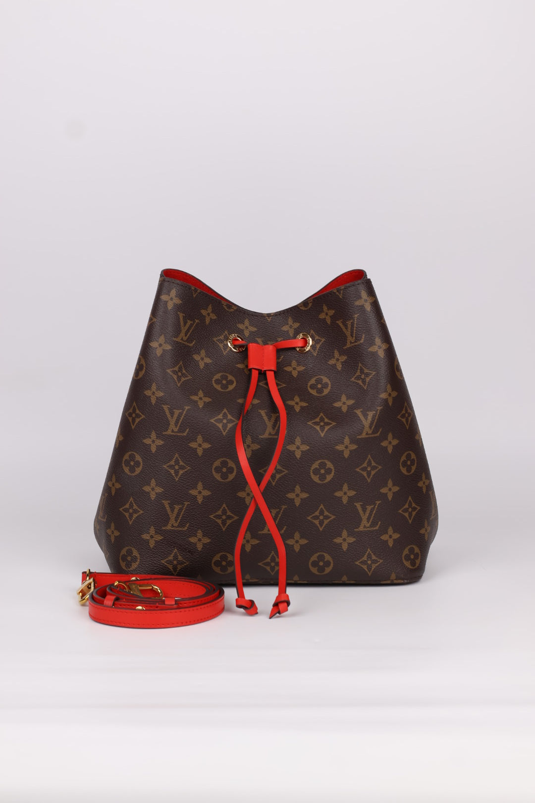 Louis Vuitton Neo Noè MM Monogram