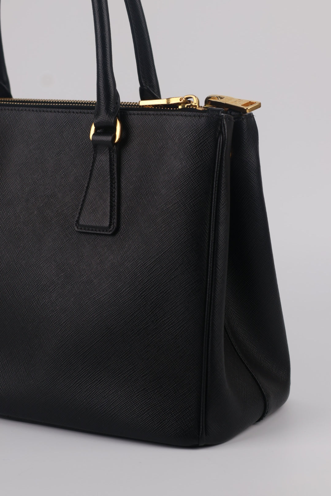 Prada Galleria Media Saffiano