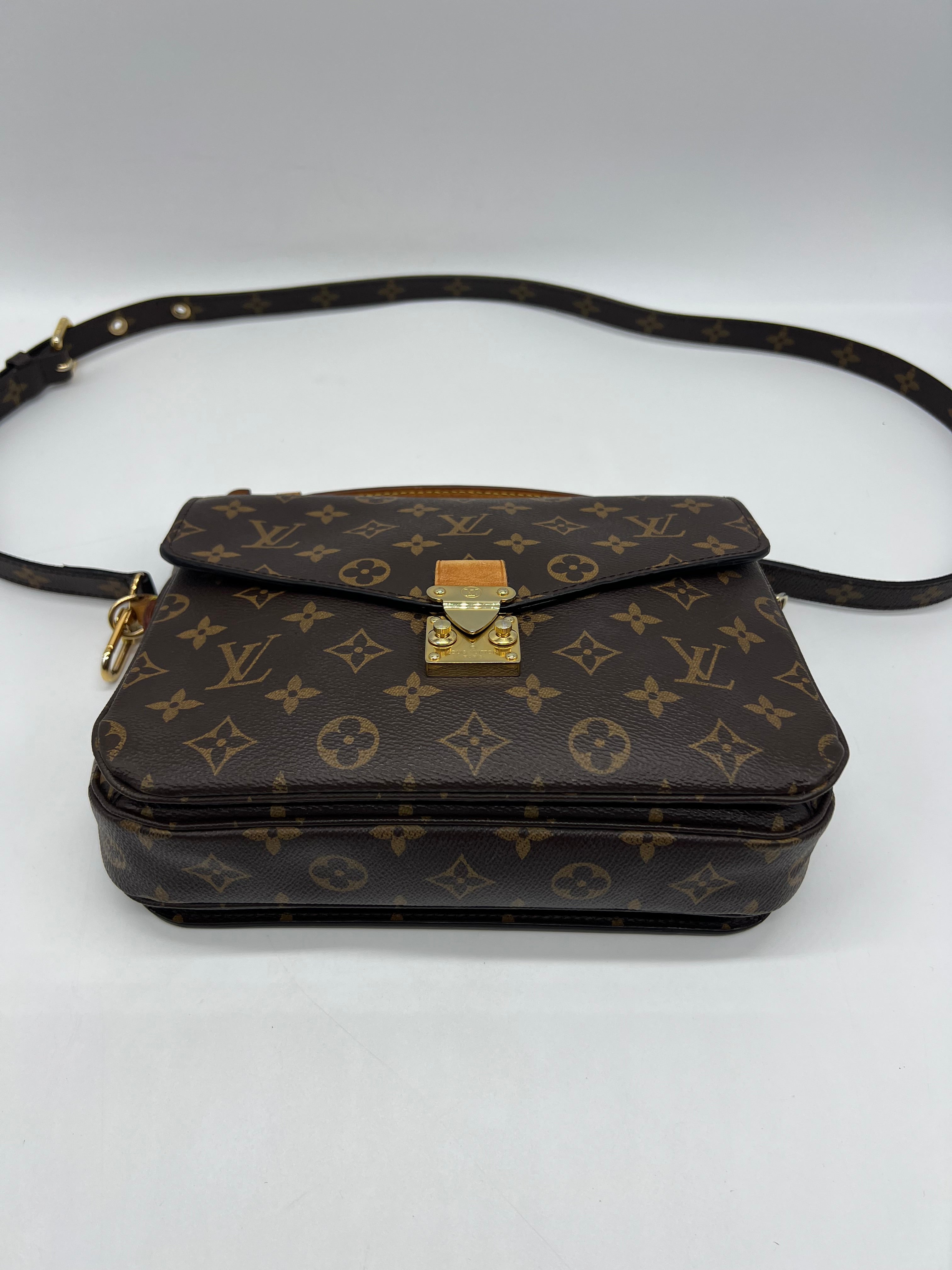 Louis Vuitton Métis Monogram