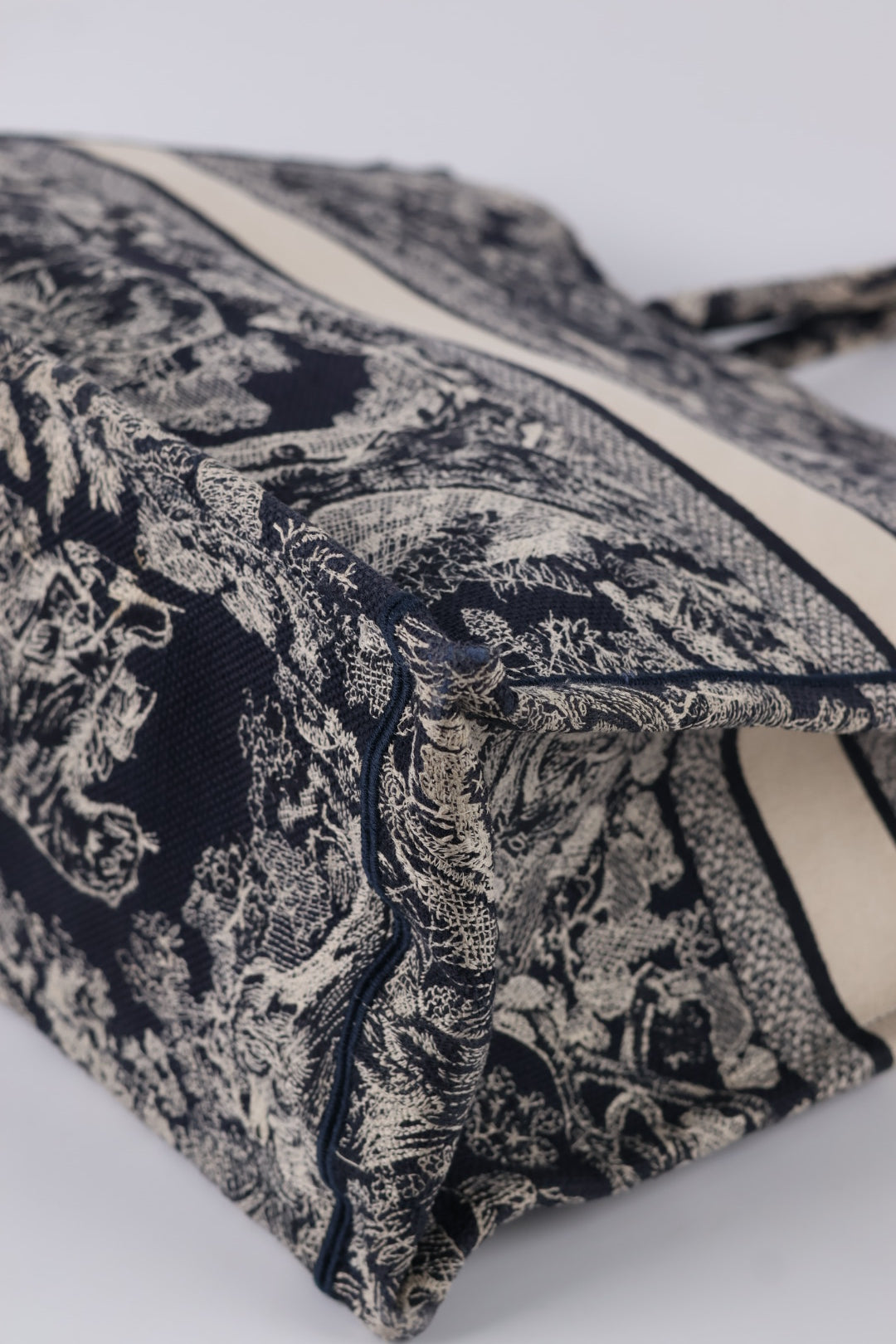 Dior Book Tote Grande Toile du Jouy