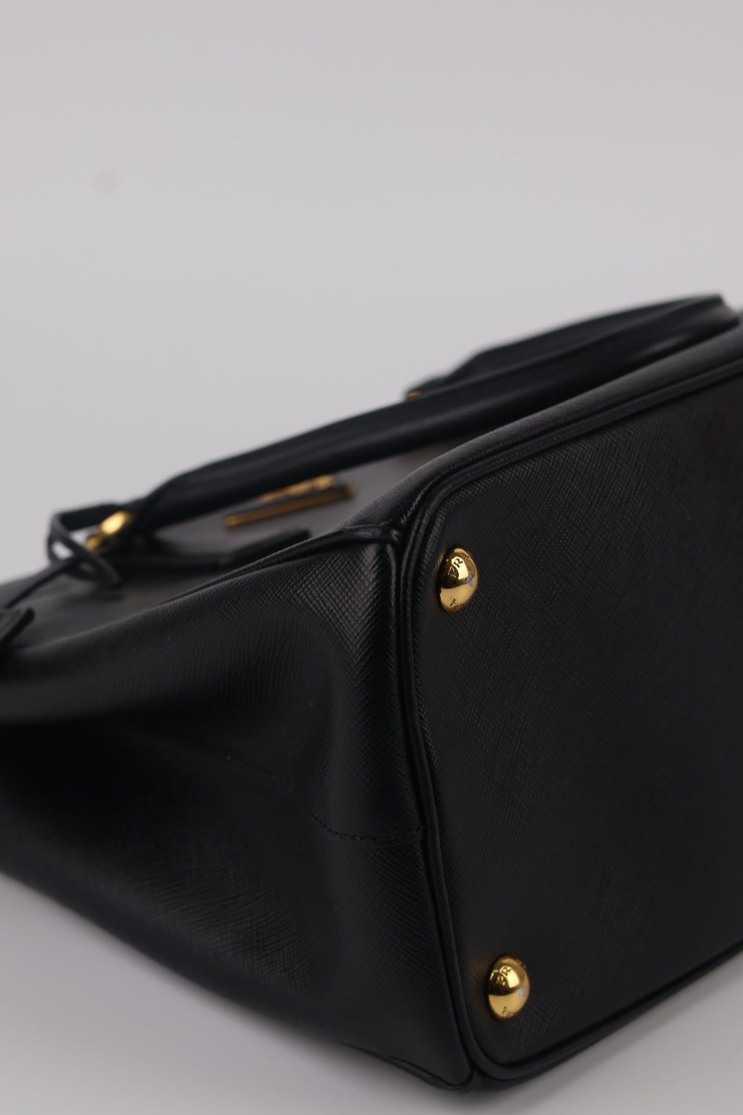 Prada Galleria Media Saffiano