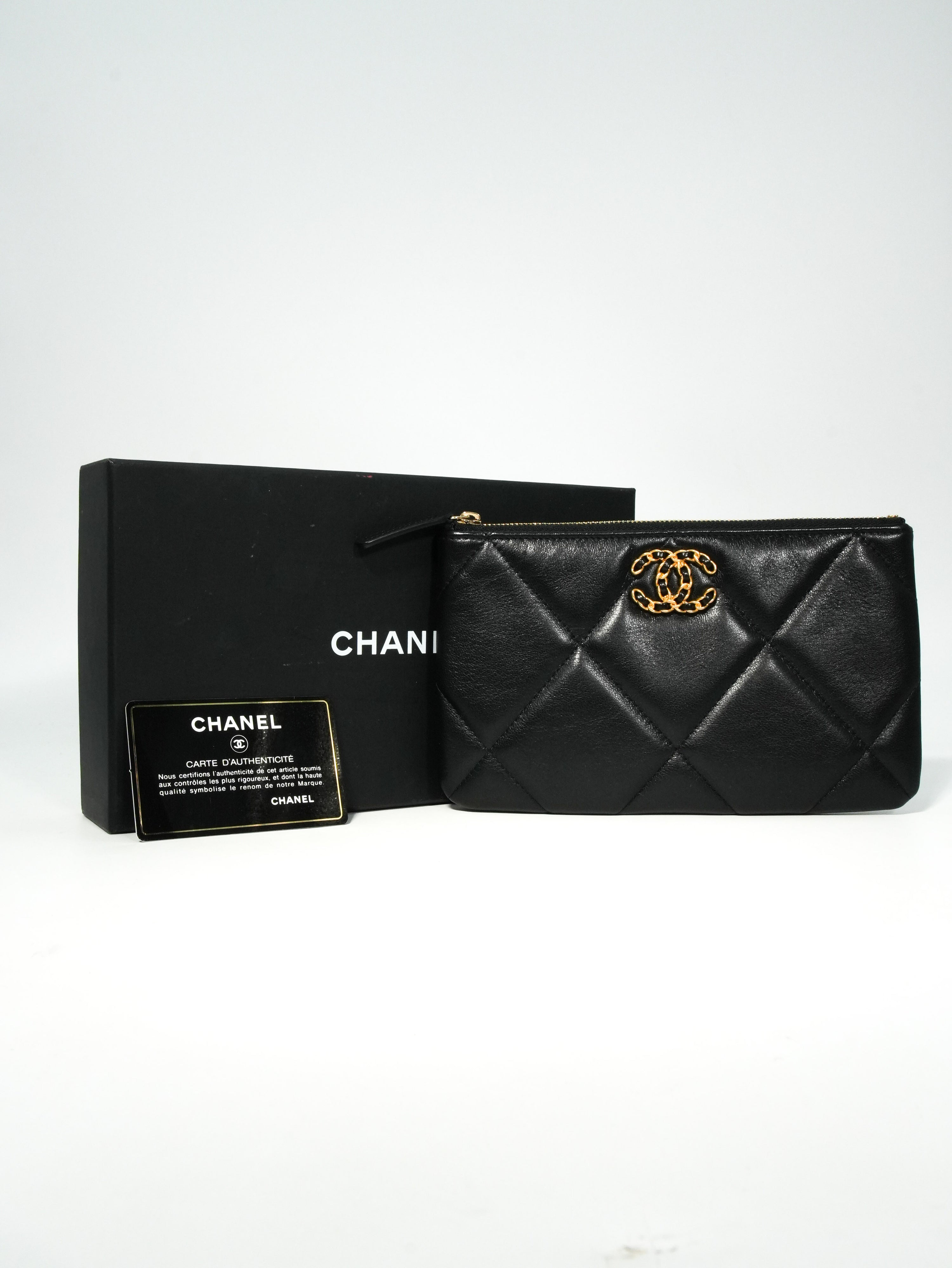 Chanel 19 Mini Pochette Agnello