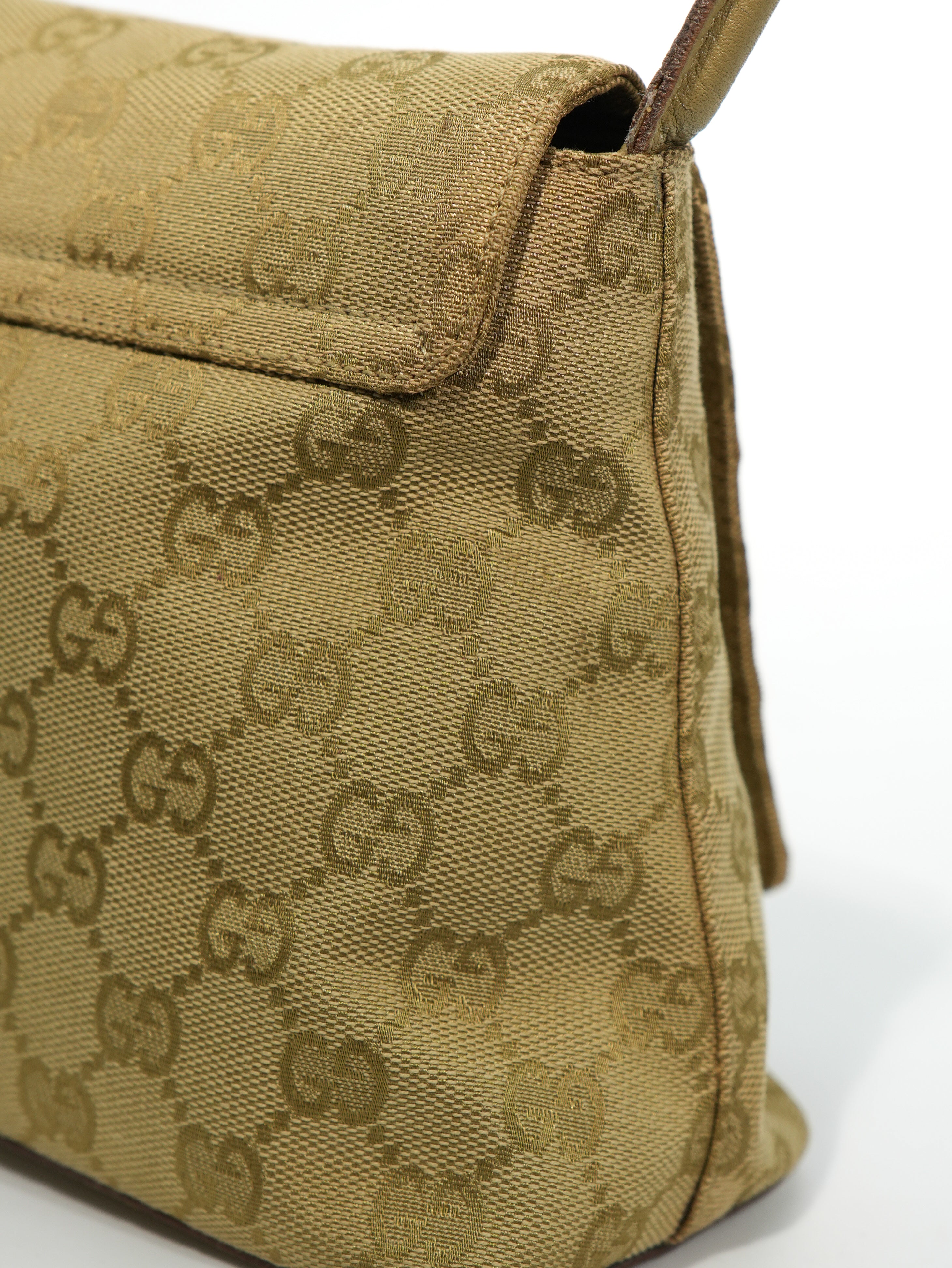 Gucci A Spalla GG Wave Vintage