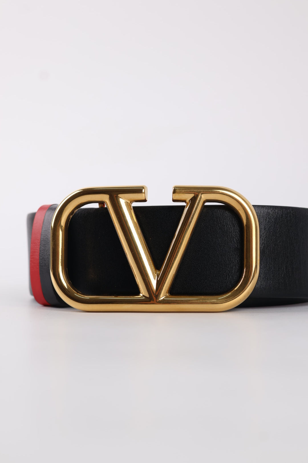 Valentino Cintura V Logo