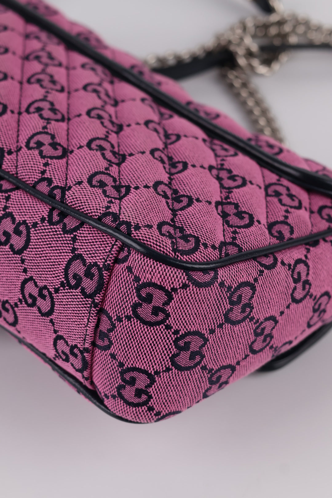 Gucci Marmont Media GG Wave