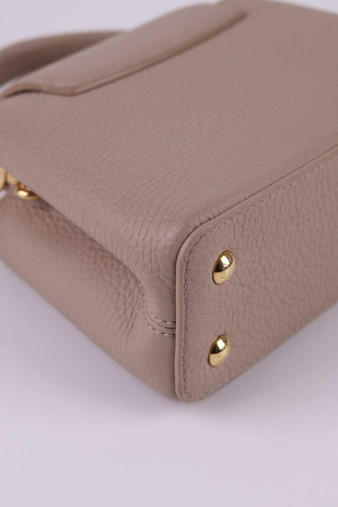 Louis Vuitton Capucines Mini