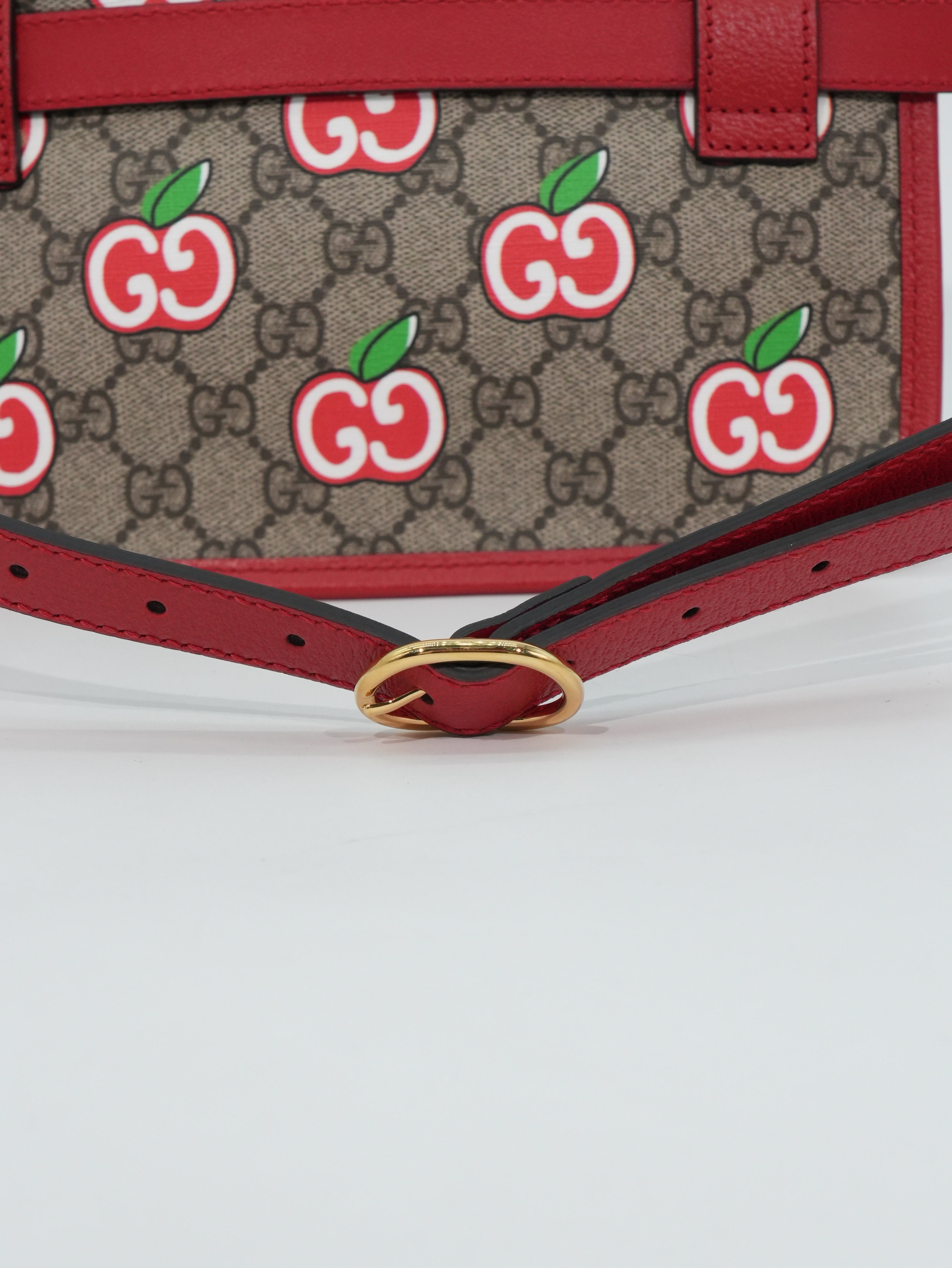 Gucci Marsupio Apple GG Supreme